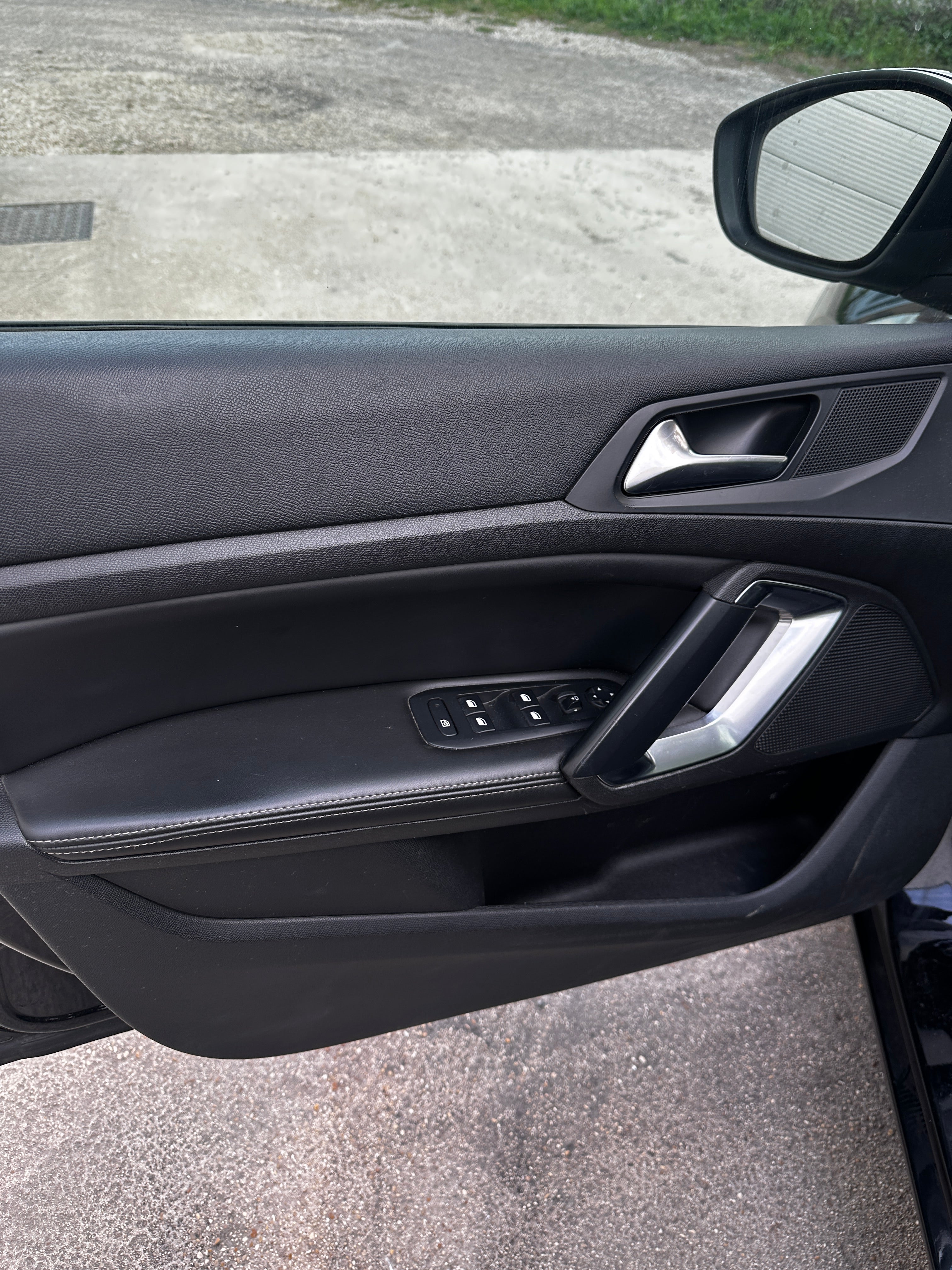 Peugeot 308 1.6 THP Féline 156cv Peugeot 308 1.6 THP Féline 156cv