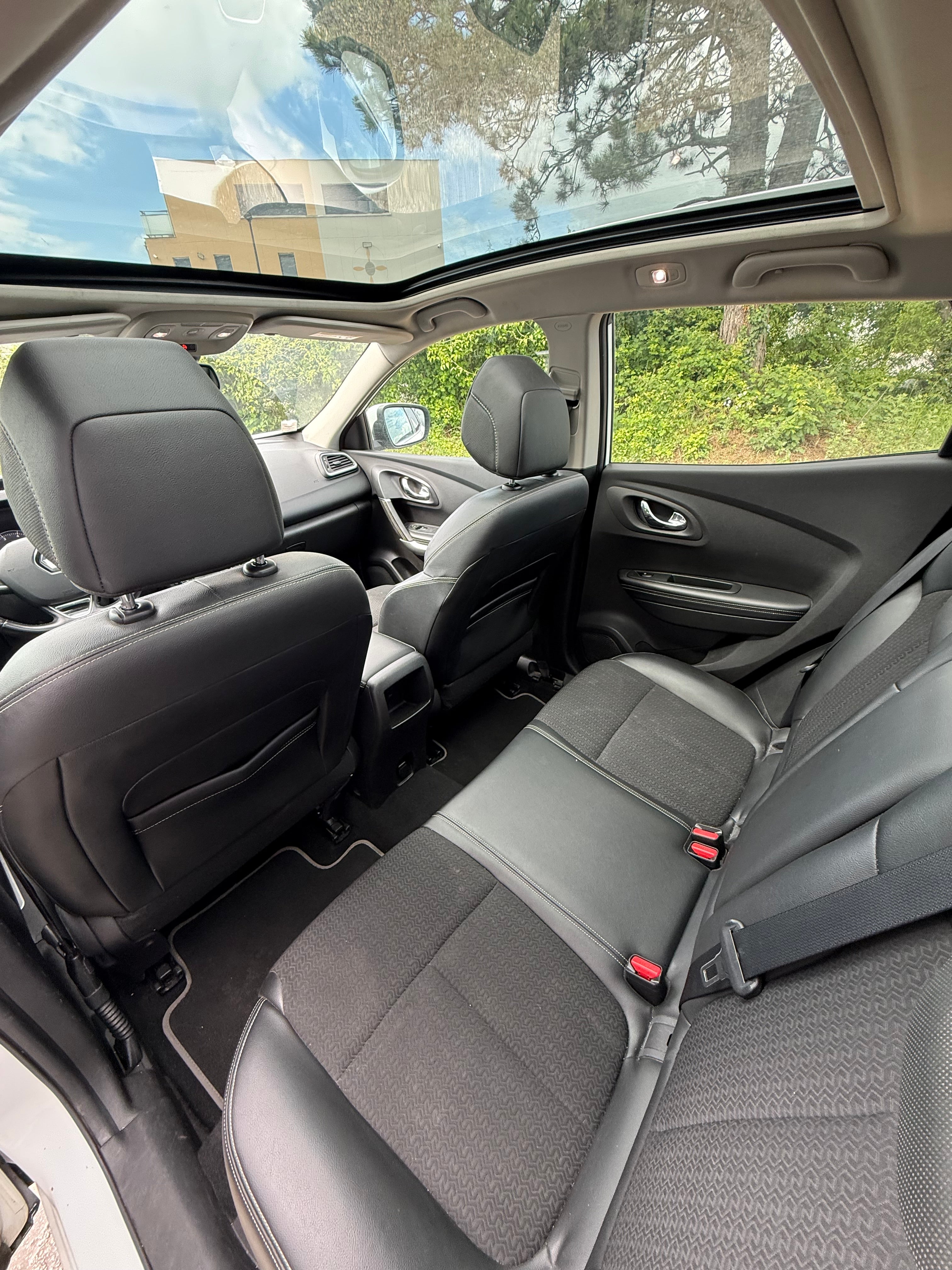 Renault Kadjar 1.2 TCE 130cv ENERGY INTENS Renault Kadjar 1.2 TCE 130cv ENERGY INTENS