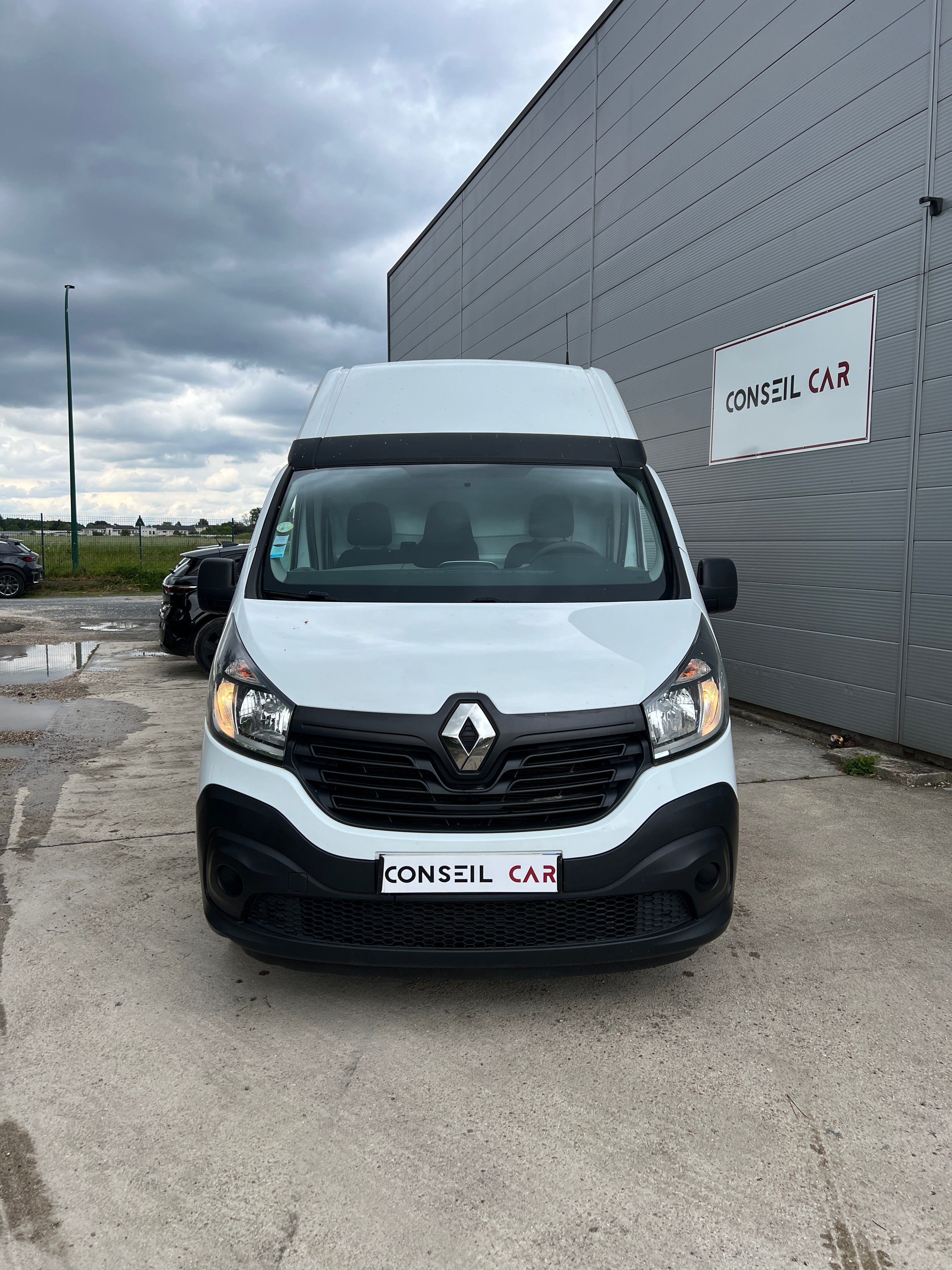 Renault Trafic L1H2 FOURGON 1.6 DCI 125 1T2 ENERGY GRAND-CONFORT Renault Trafic L1H2 FOURGON 1.6 DCI 125 1T2 ENERGY GRAND-CONFORT