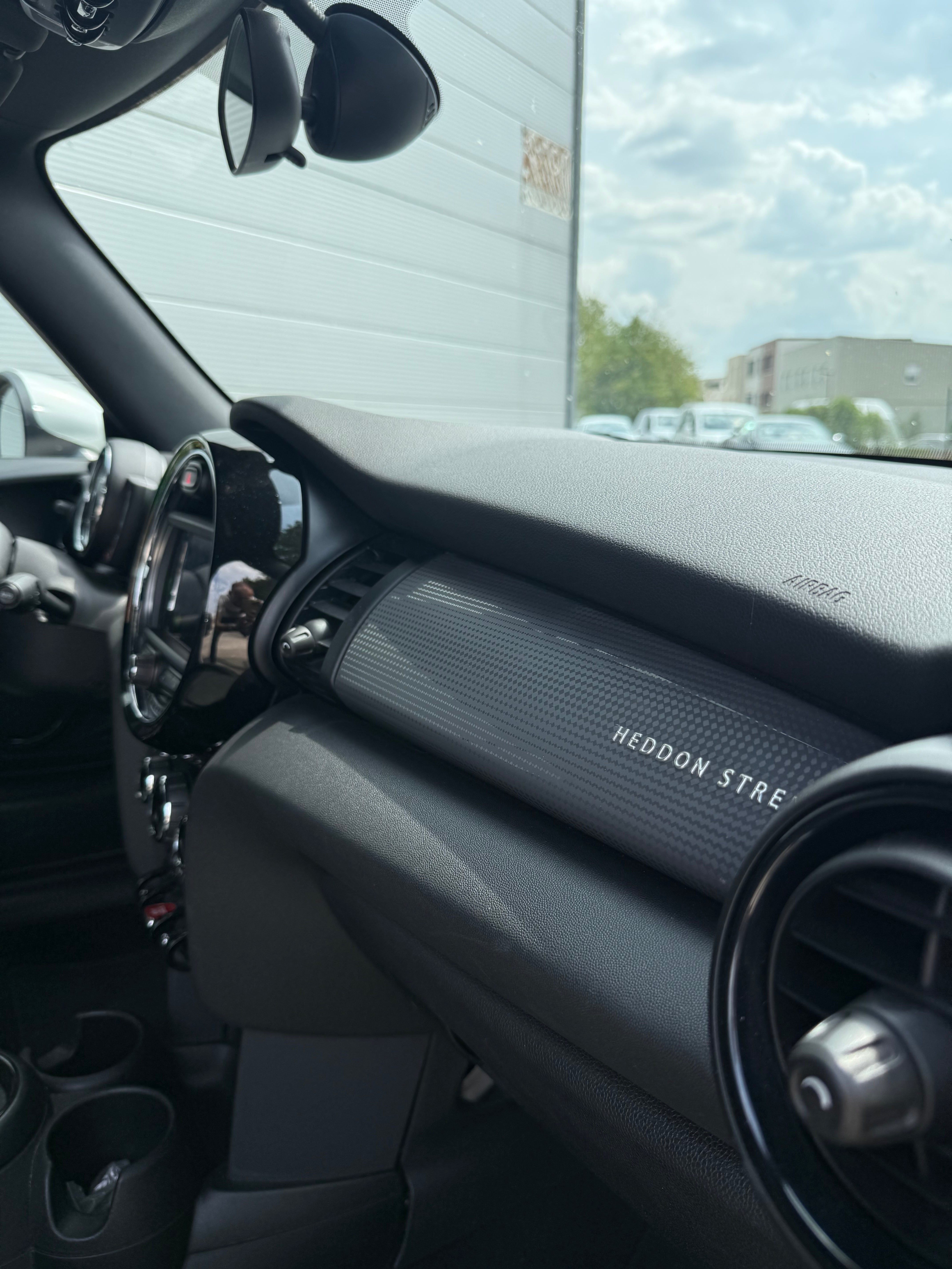 Mini Cooper Cabriolet 1.5 D 115cv BVA HEDDON STREET Mini Cooper Cabriolet 1.5 D 115cv BVA HEDDON STREET