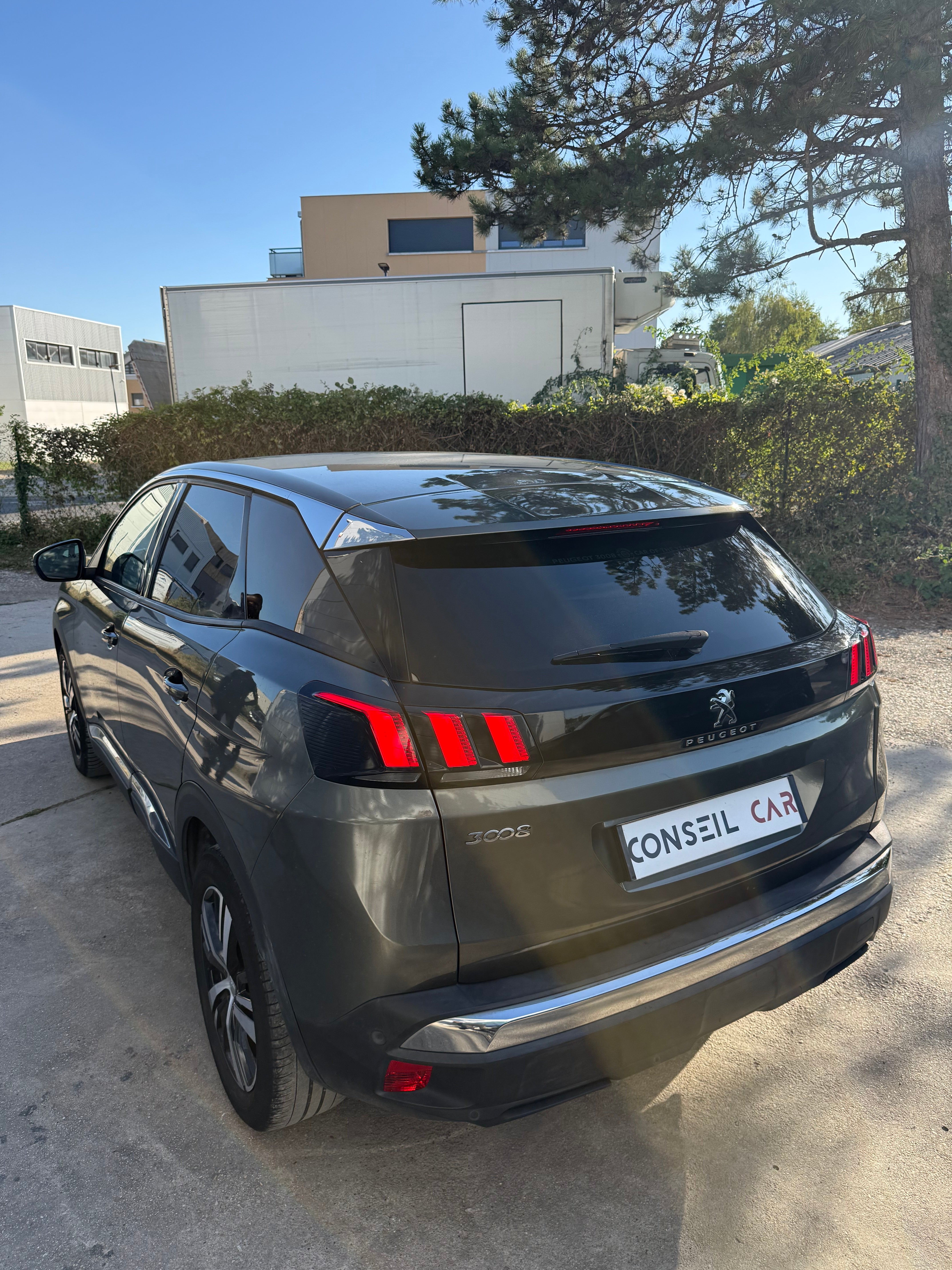 Peugeot 3008 1.6 BlueHdi 120ch Allure Peugeot 3008 1.6 BlueHdi 120ch Allure