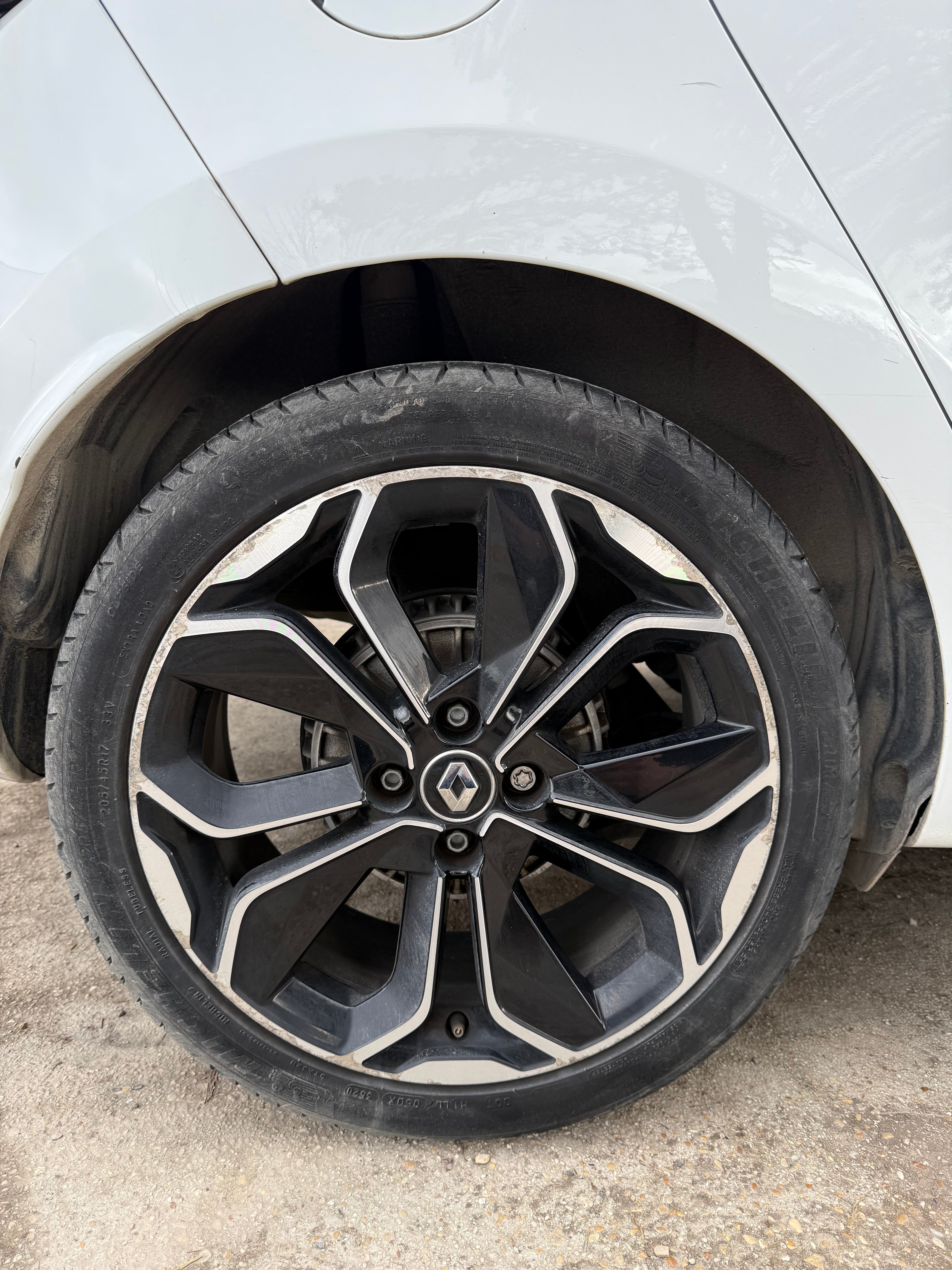 RENAULT Clio IV 1.2 75ch RENAULT Clio IV 1.2 75ch