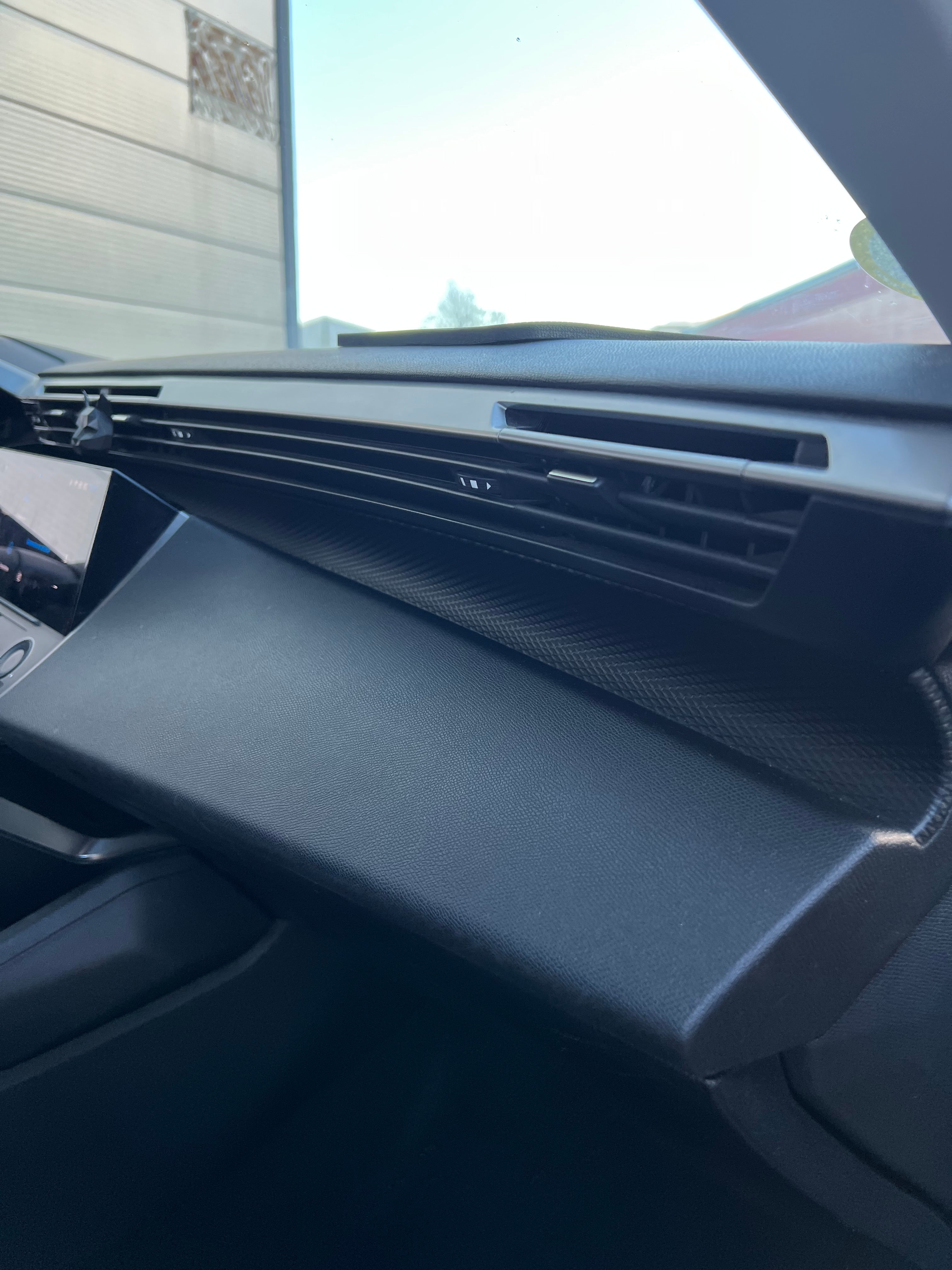 Peugeot 308 SW 1.5 BHDI 130ch EAT8 Peugeot 308 SW 1.5 BHDI 130ch EAT8