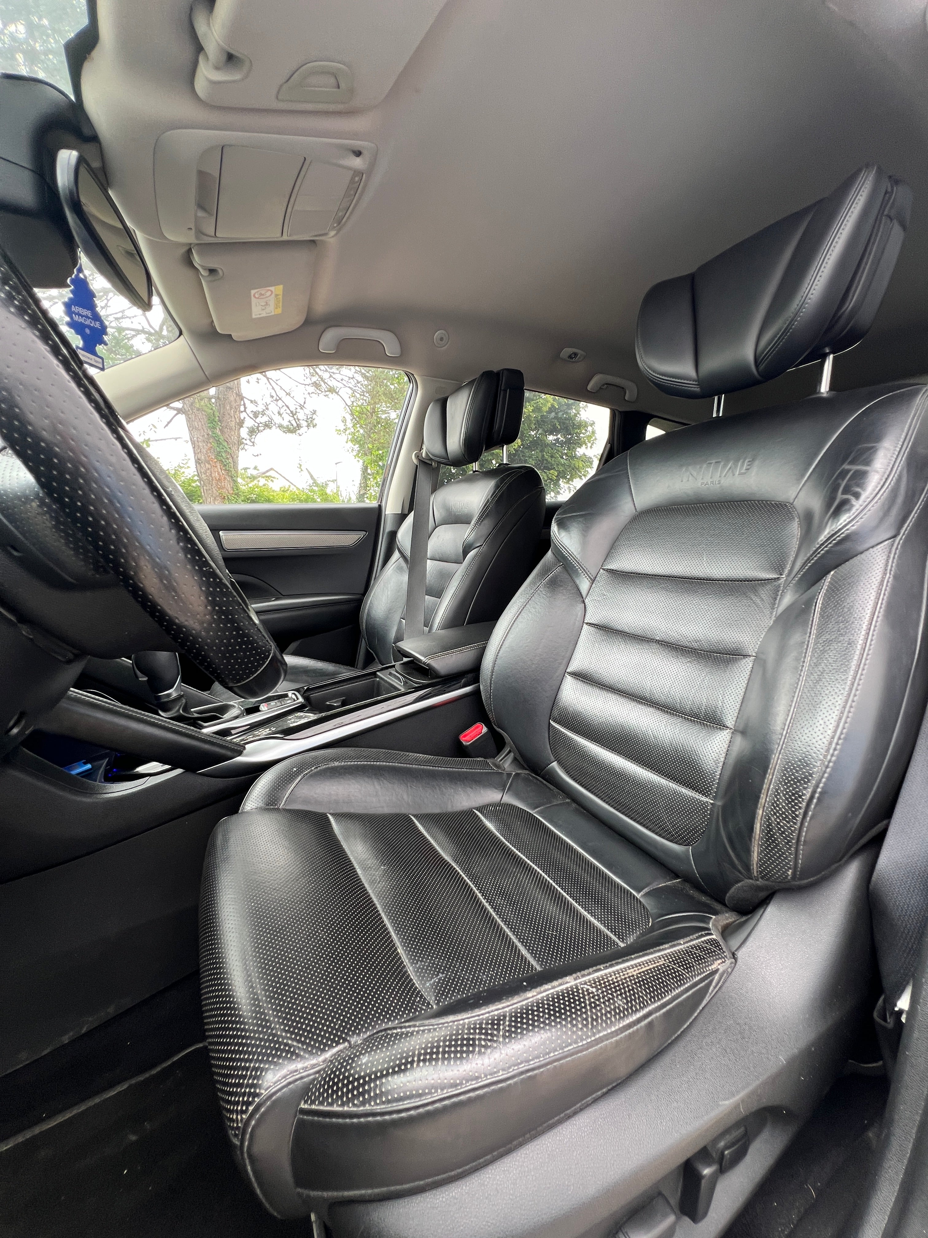 Renault Koleos 2.0 DCI 175 ENERGY INITIALE PARIS 4X4 X-TRONIC Renault Koleos 2.0 DCI 175 ENERGY INITIALE PARIS 4X4 X-TRONIC