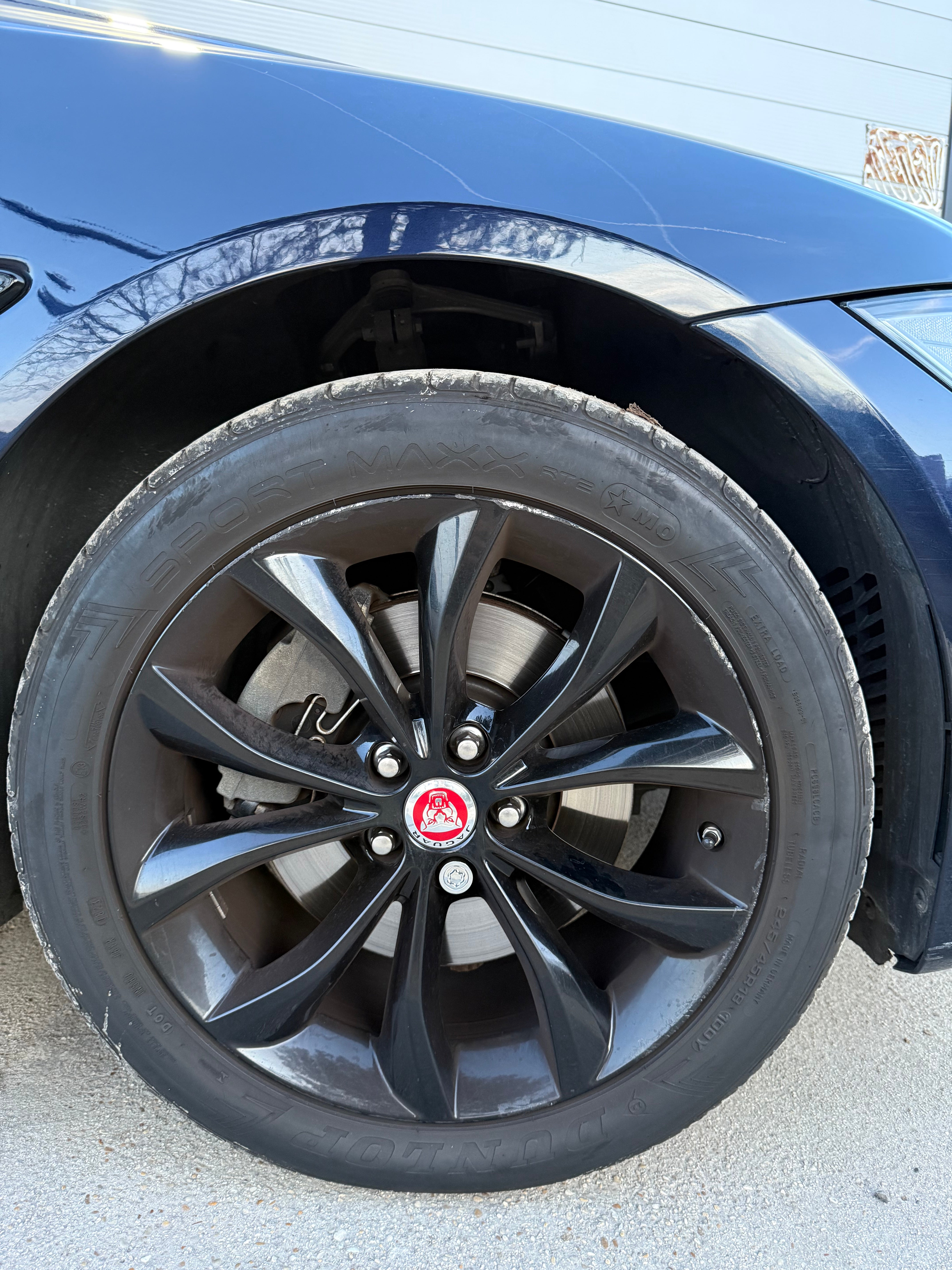 Jaguar XF X260 2.0 D 163 cv Jaguar XF X260 2.0 D 163 cv