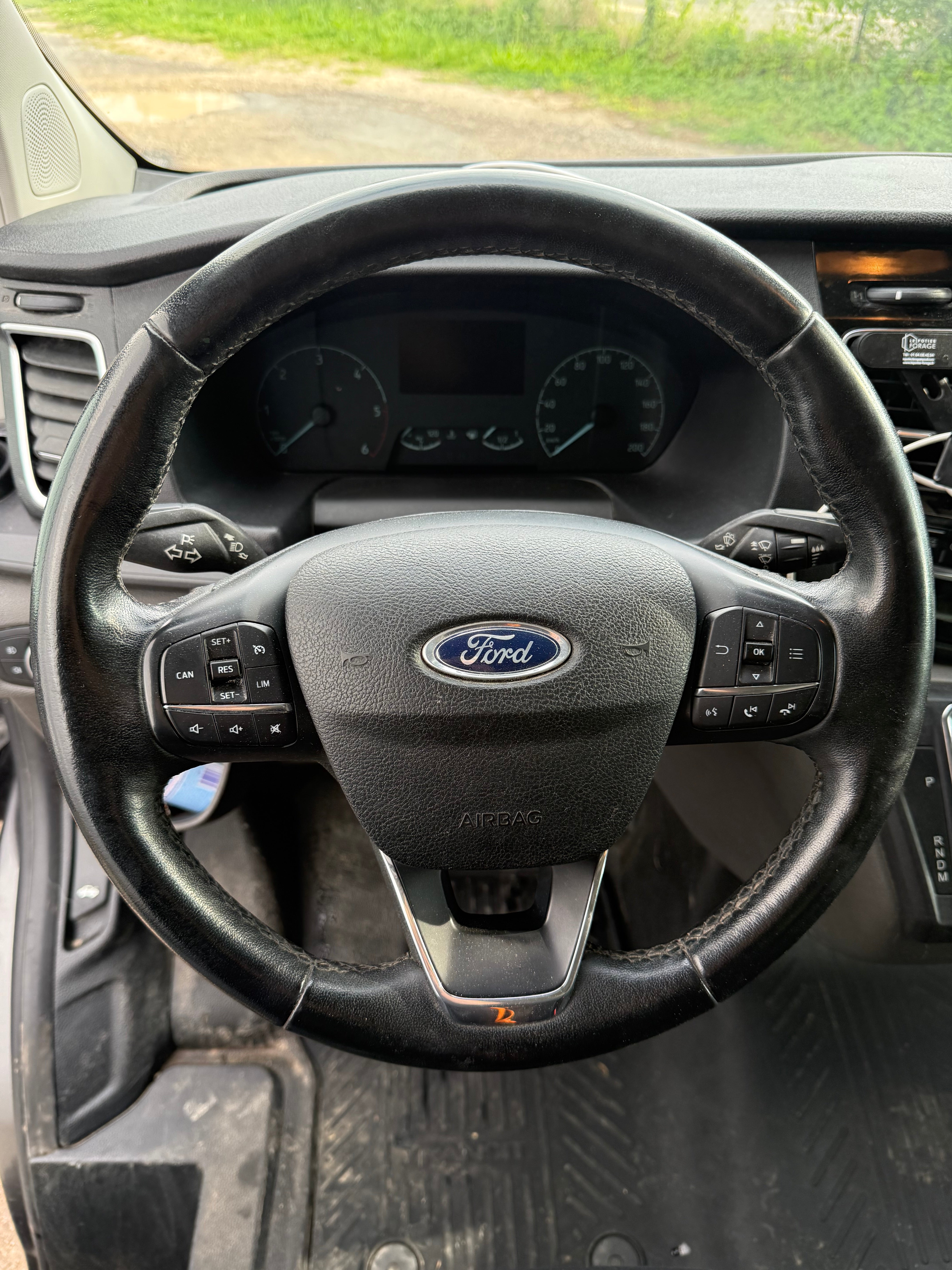 Ford Transit Custom Vu FOURGON 300 2.0 TDCI 170 L1H1 COURT Ford Transit Custom Vu FOURGON 300 2.0 TDCI 170 L1H1 COURT