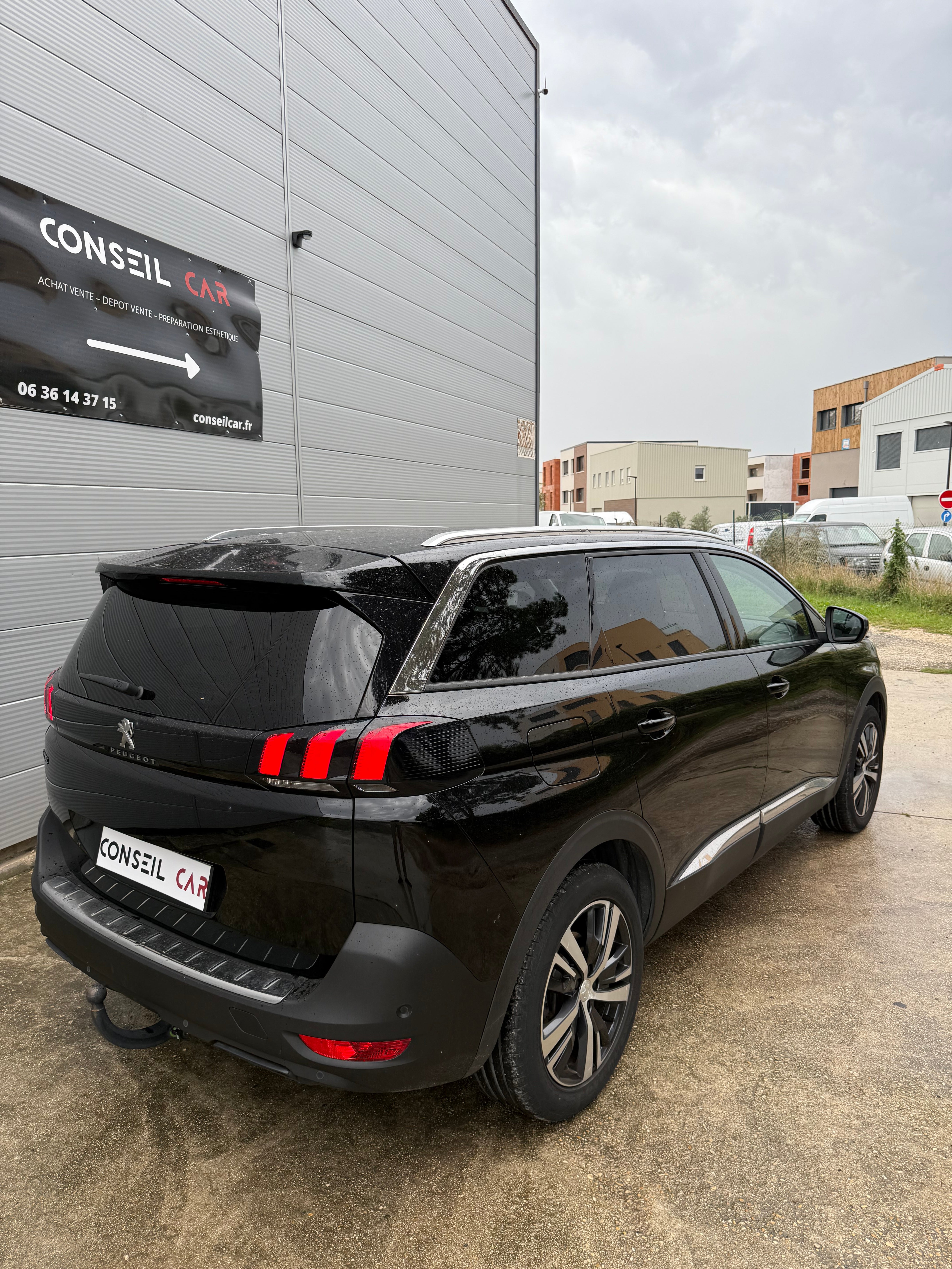 Peugeot 5008 1.5 BlueHdi 130 Allure Business Peugeot 5008 1.5 BlueHdi 130 Allure Business