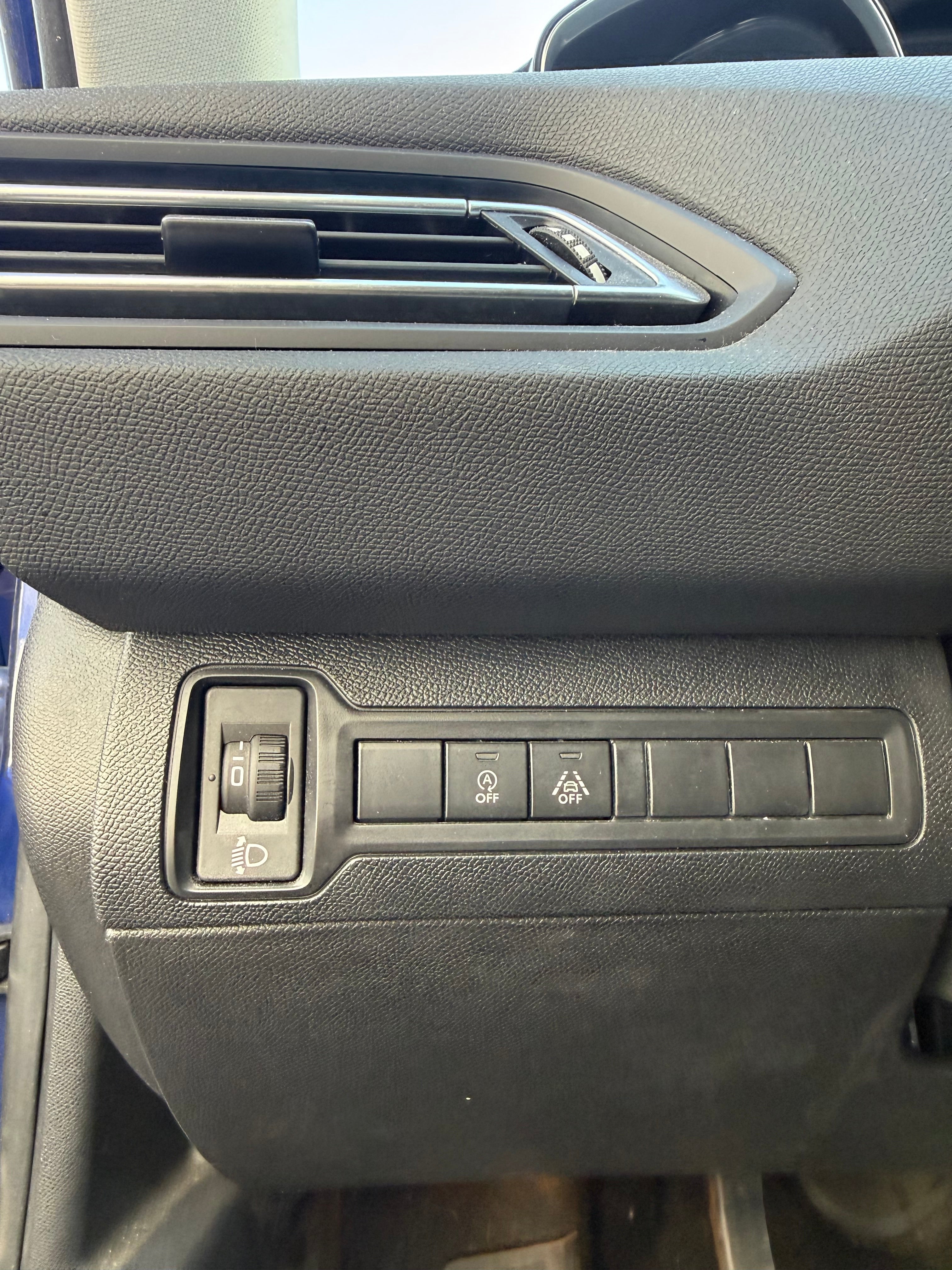 Peugeot 308 GENERATION-II 1.5 BLUEHDI 130cv ALLURE BUSINESS Peugeot 308 GENERATION-II 1.5 BLUEHDI 130cv ALLURE BUSINESS