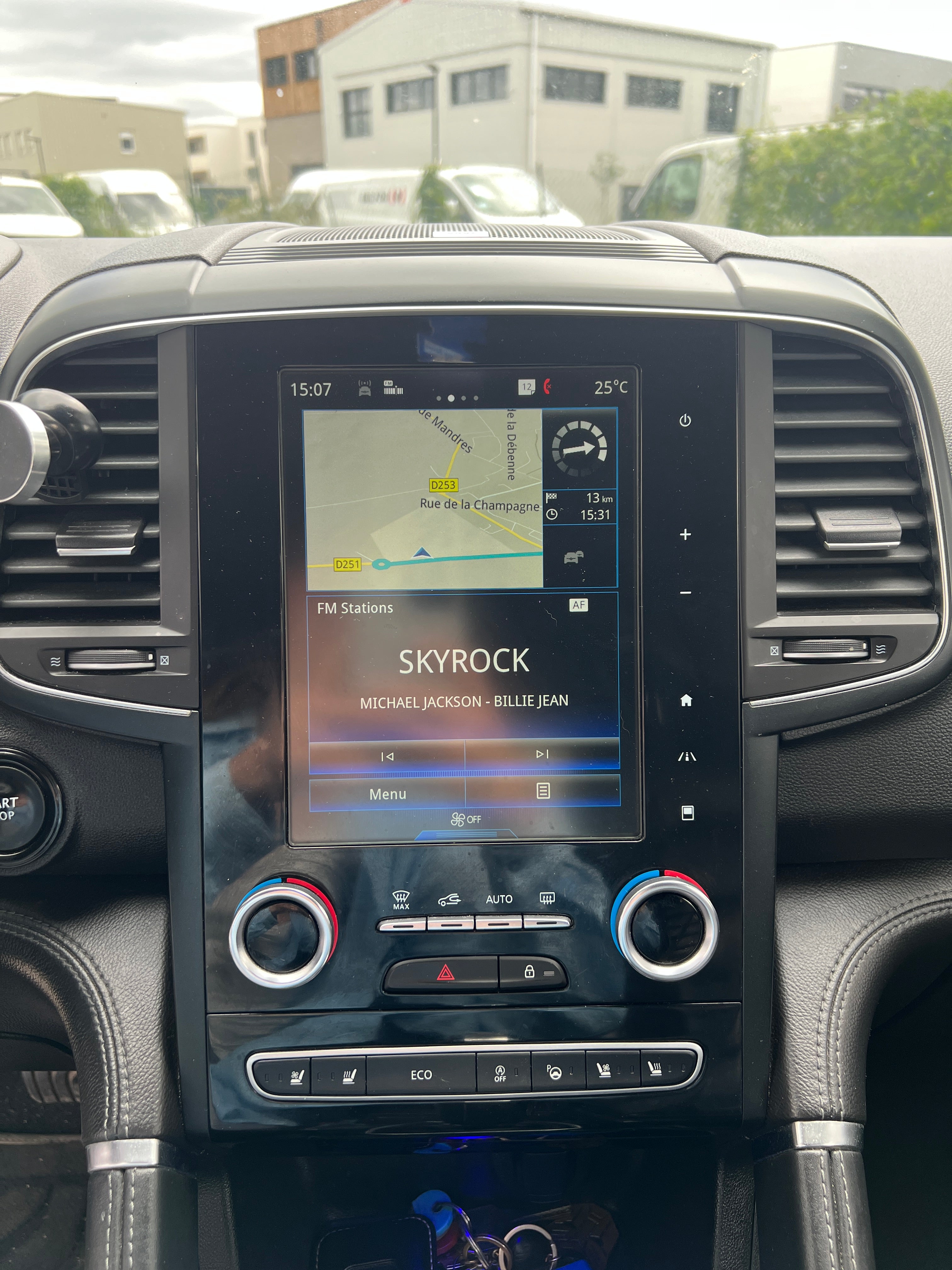 Renault Koleos 2.0 DCI 175 ENERGY INITIALE PARIS 4X4 X-TRONIC Renault Koleos 2.0 DCI 175 ENERGY INITIALE PARIS 4X4 X-TRONIC