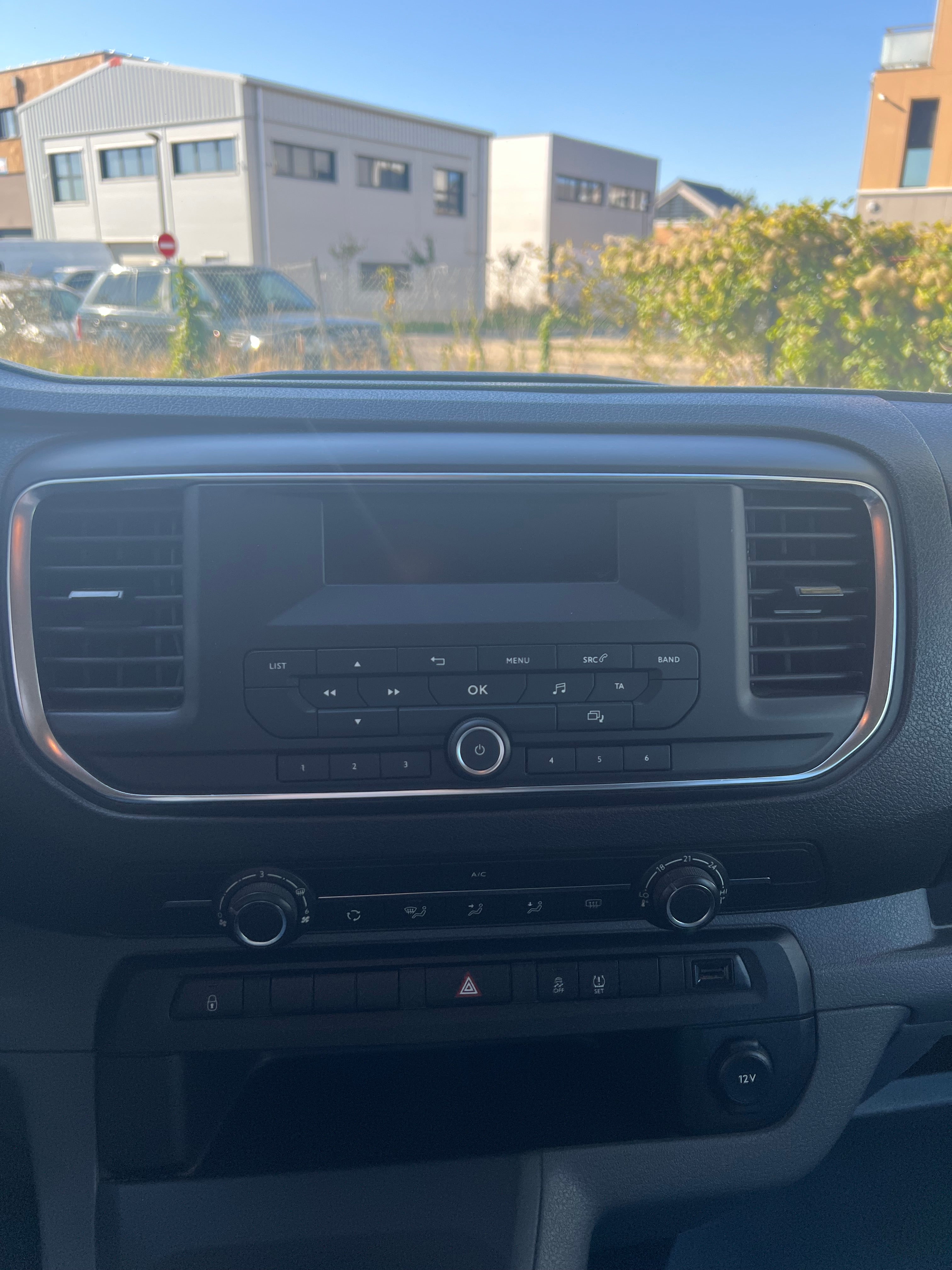 CITROËN JUMPY 1.5 BlueHDI Spacetourer 8 places CITROËN JUMPY 1.5 BlueHDI Spacetourer 8 places