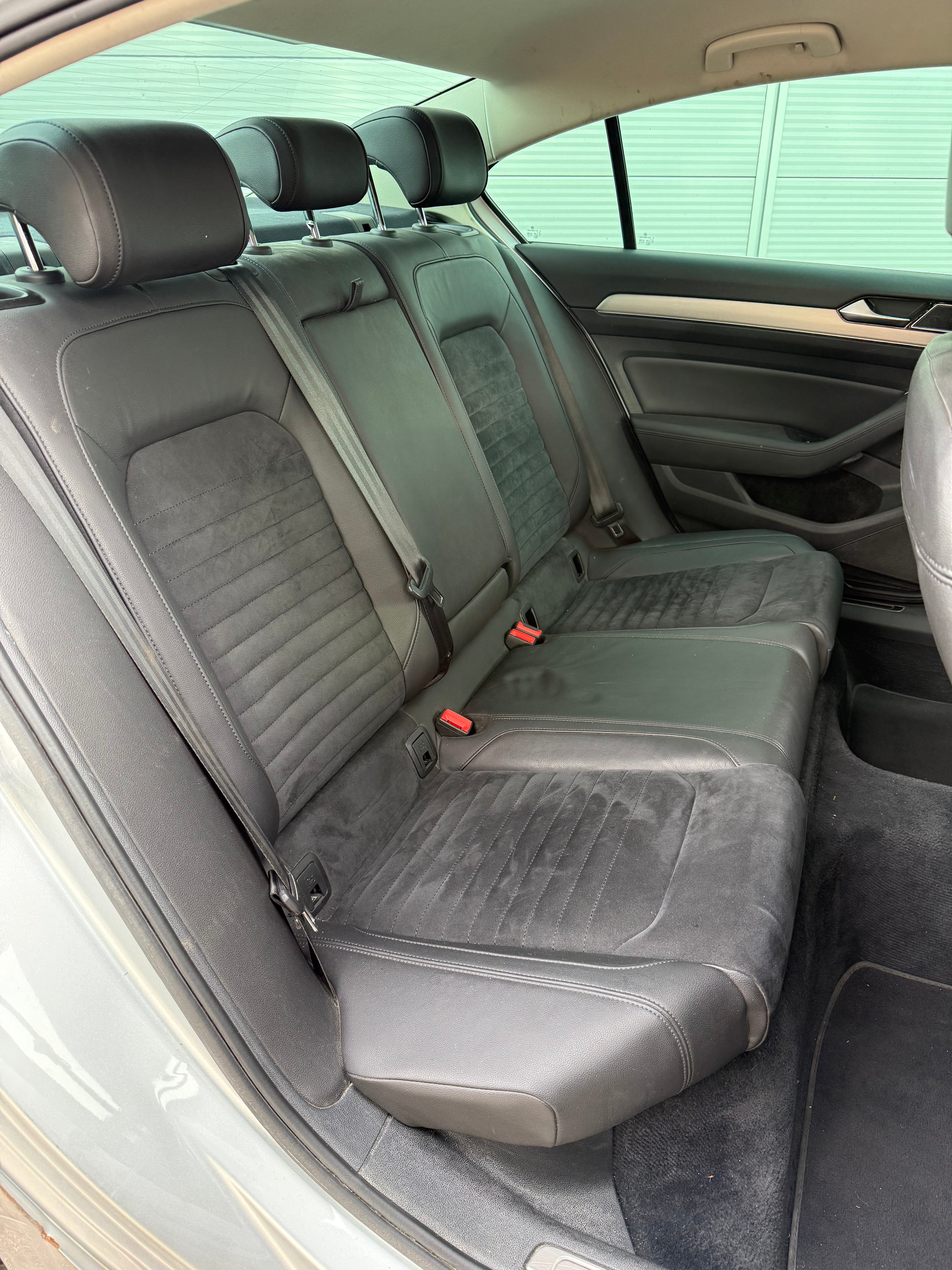 Volkswagen Passat 2.0 TDI Bluemotion 150CH Volkswagen Passat 2.0 TDI Bluemotion 150CH