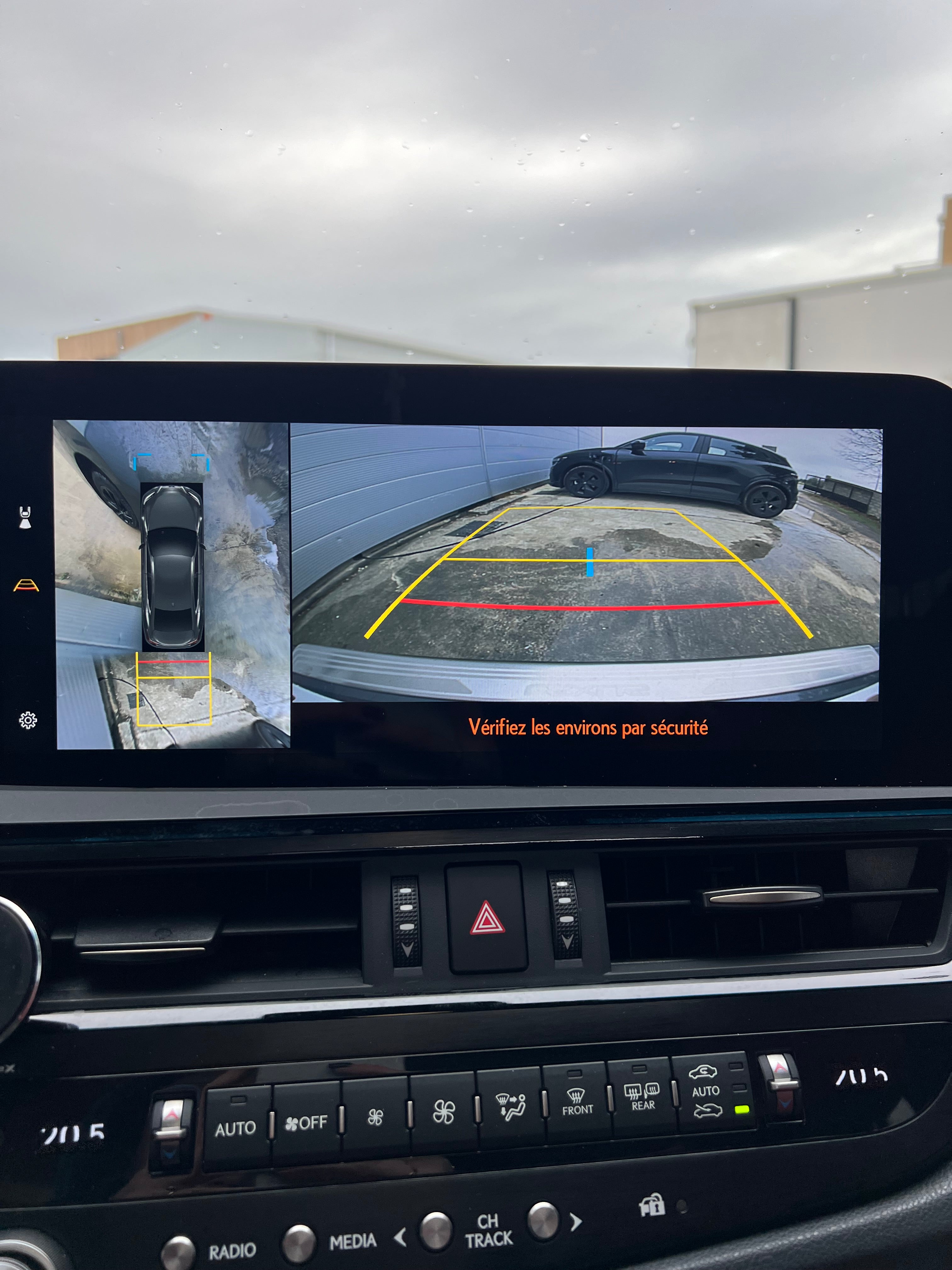 Lexus ES300H 178cv F-Sport Hybride non-rechargeable Lexus ES300H 178cv F-Sport Hybride non-rechargeable