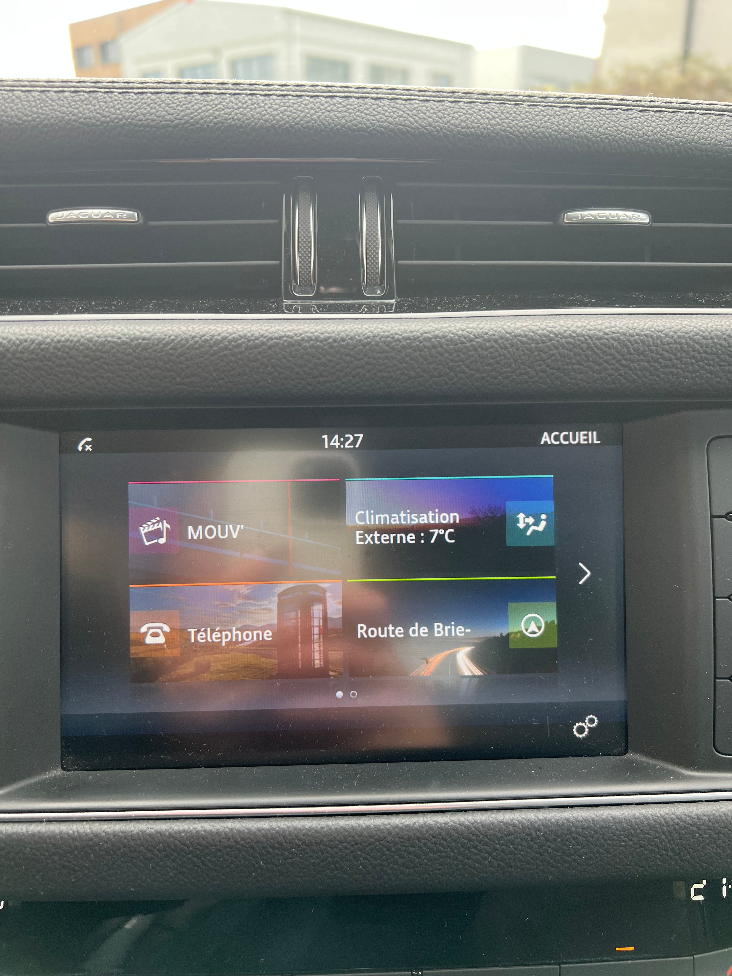 Jaguar XF X260 2.0 D 163 cv Jaguar XF X260 2.0 D 163 cv