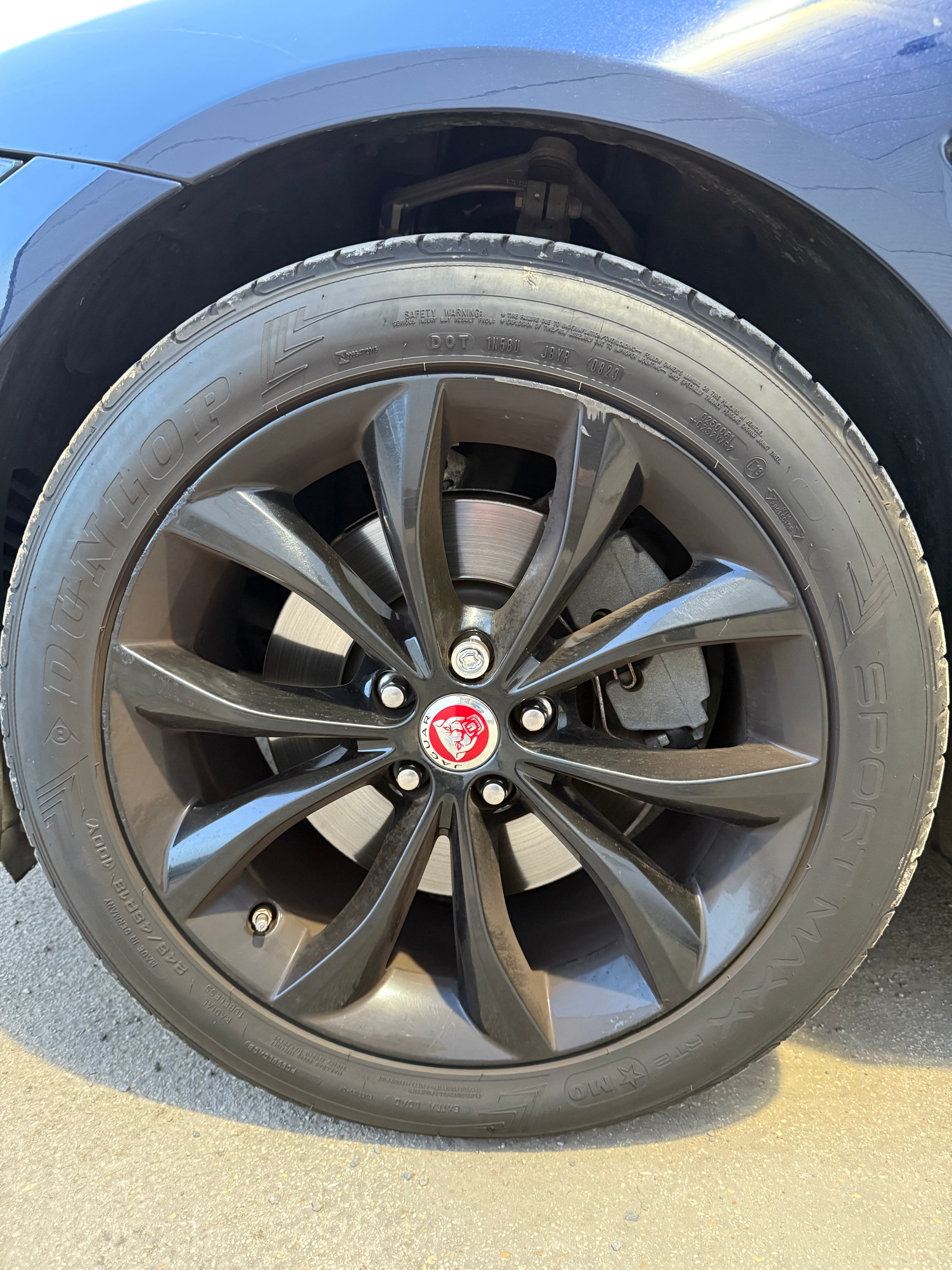 Jaguar XF X260 2.0 D 163 cv Jaguar XF X260 2.0 D 163 cv