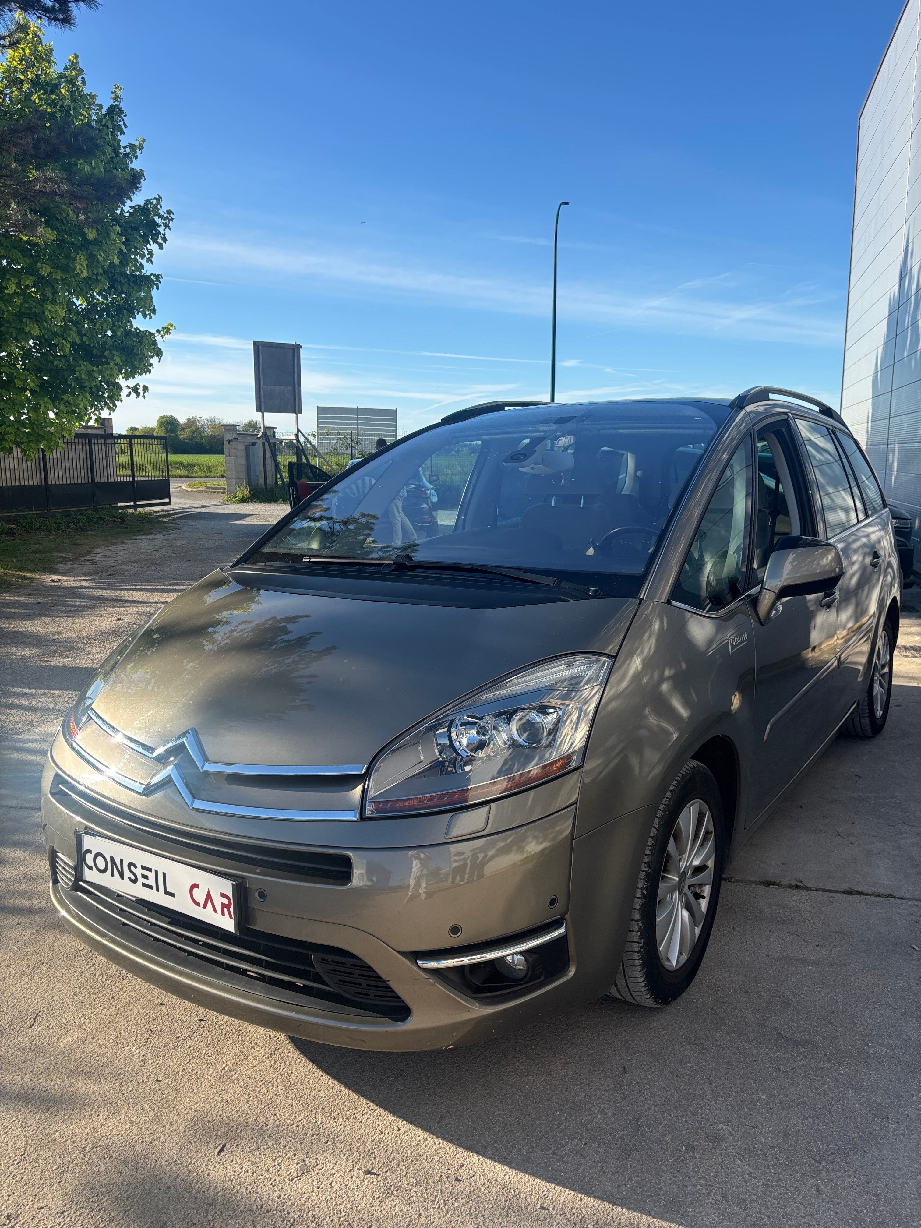 Citroen C4 Grand Picasso 1.6 HDI 110cv EXCLUSIVE Citroen C4 Grand Picasso 1.6 HDI 110cv EXCLUSIVE