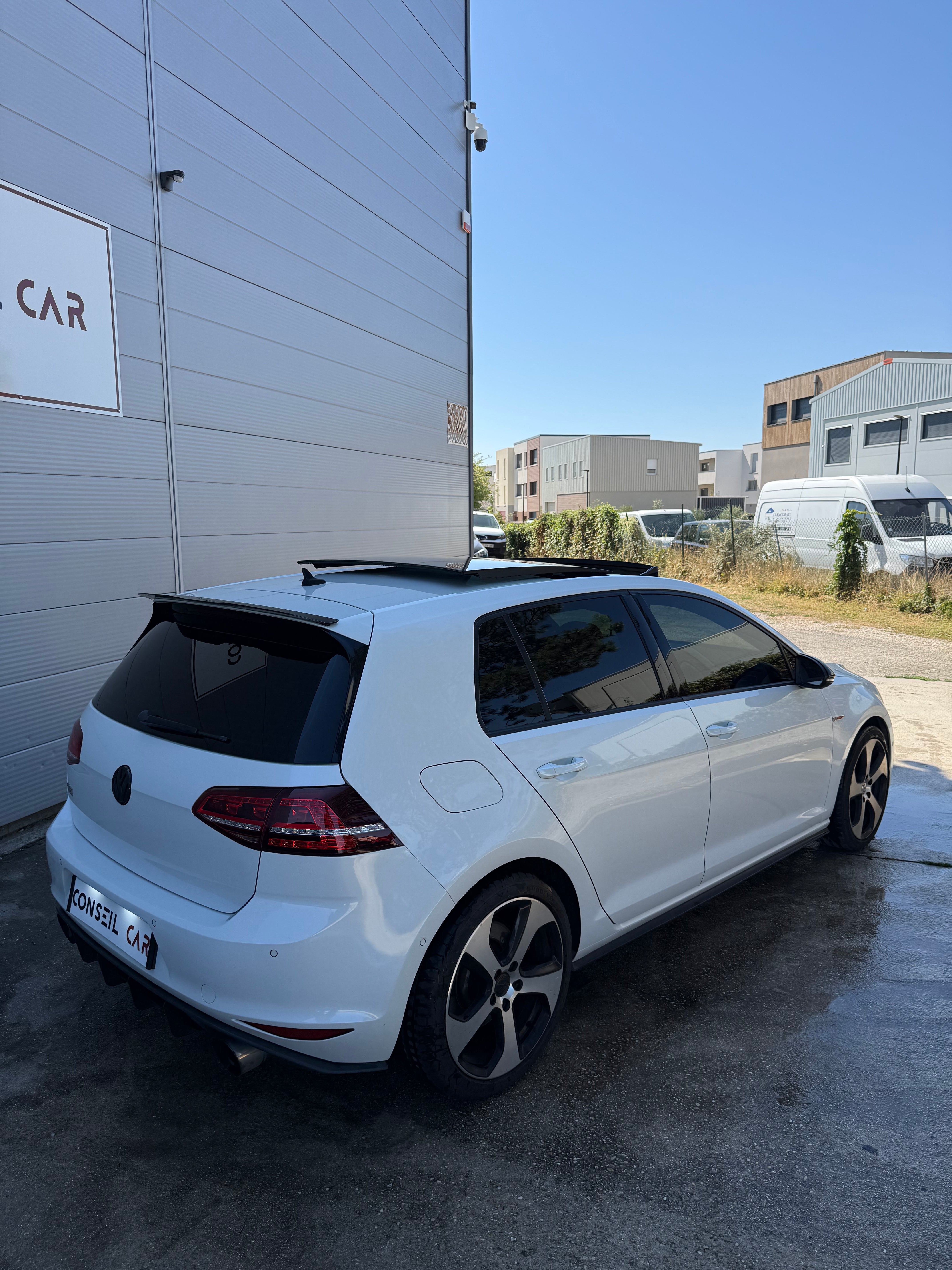 Volkswagen Golf 7 GTI 2.0 TSI DSG6 230ch Performance Volkswagen Golf 7 GTI 2.0 TSI DSG6 230ch Performance