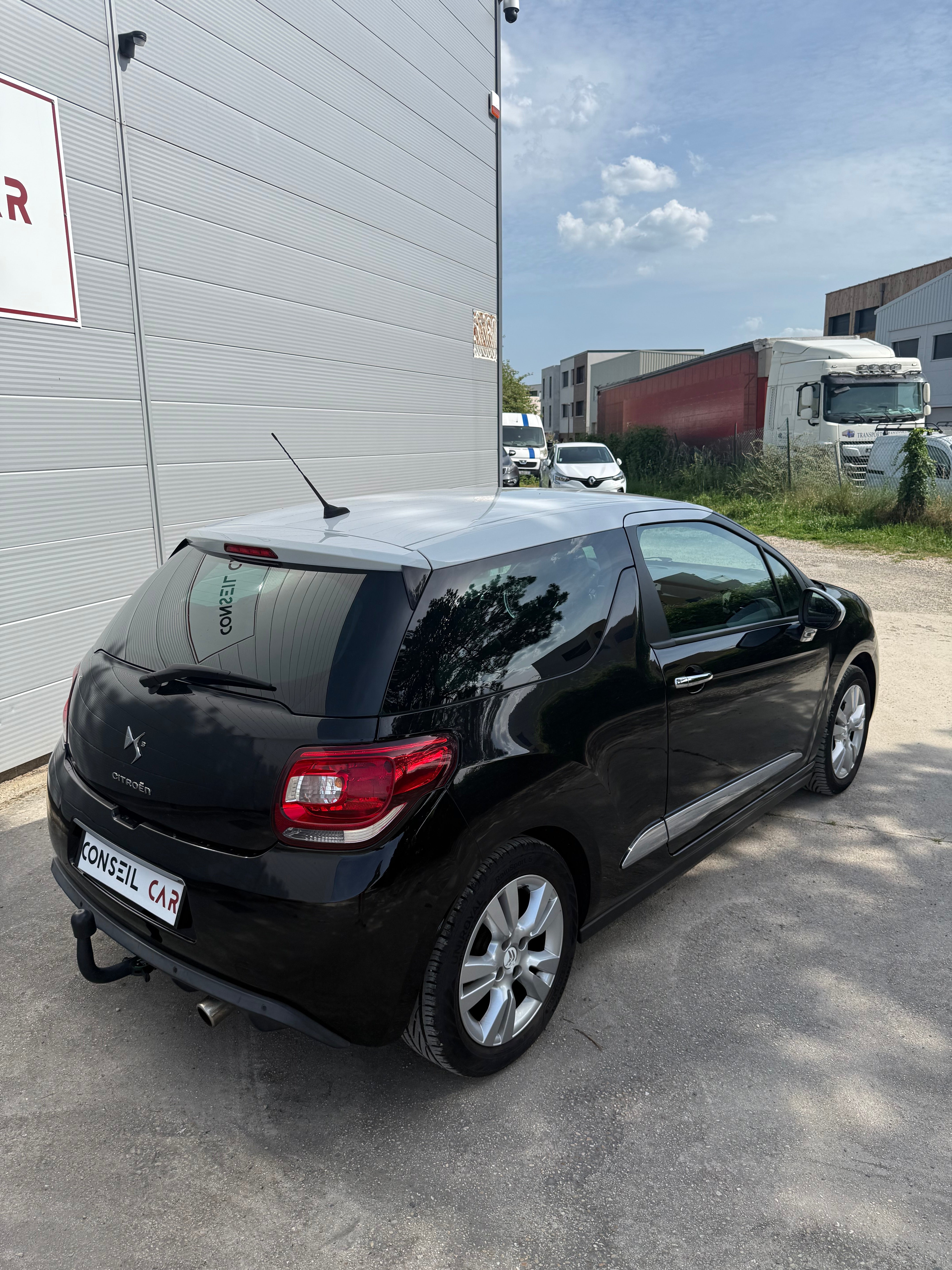 DS3 1.6 VTI 120cv SOCHIC DS3 1.6 VTI 120cv SOCHIC