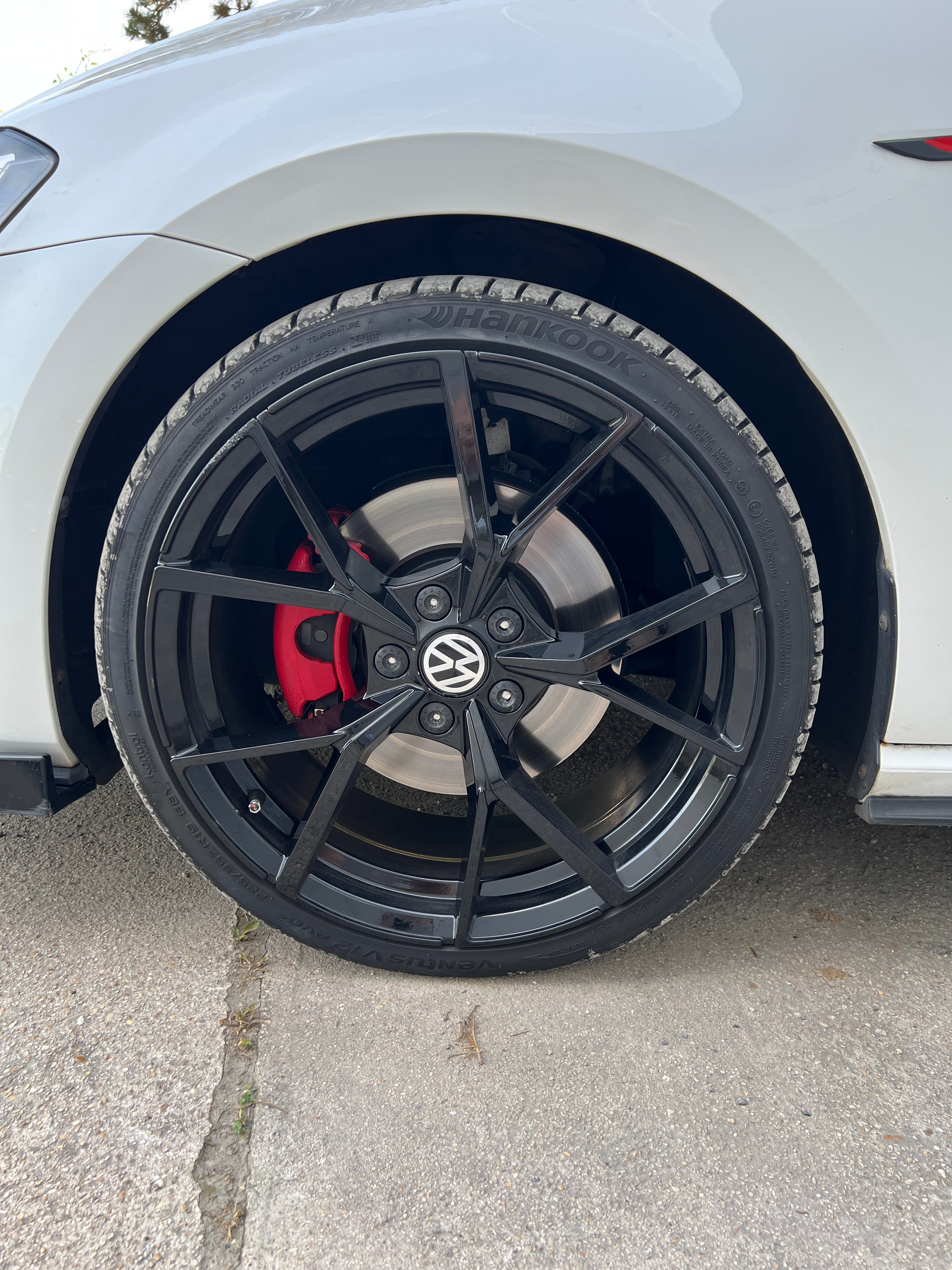 Volkswagen Golf GTI 2.0 TSI 220 BLUEMOTION Volkswagen Golf GTI 2.0 TSI 220 BLUEMOTION