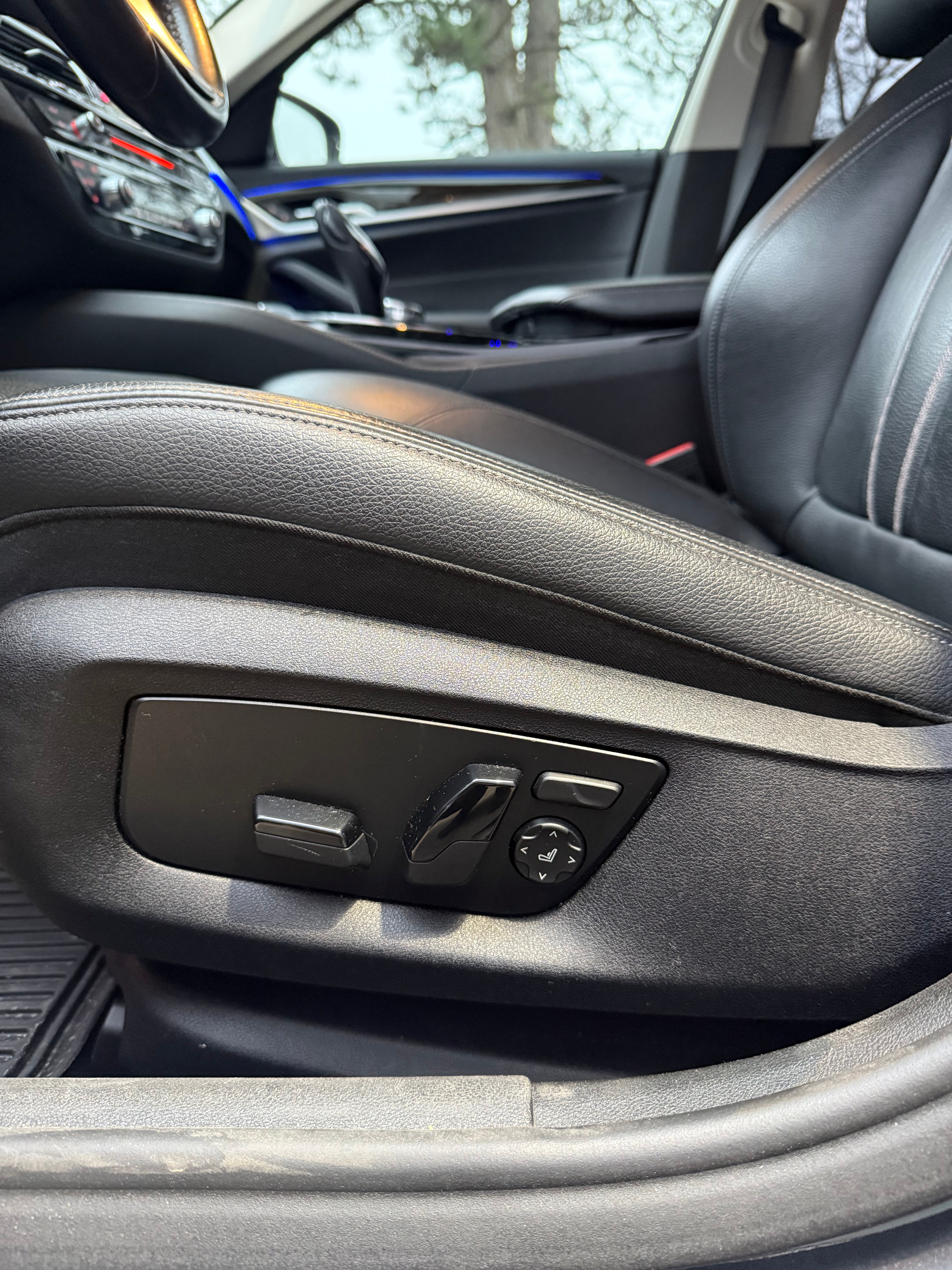 BMW Série 5 G30 530e Steptronic8 252ch BMW Série 5 G30 530e Steptronic8 252ch