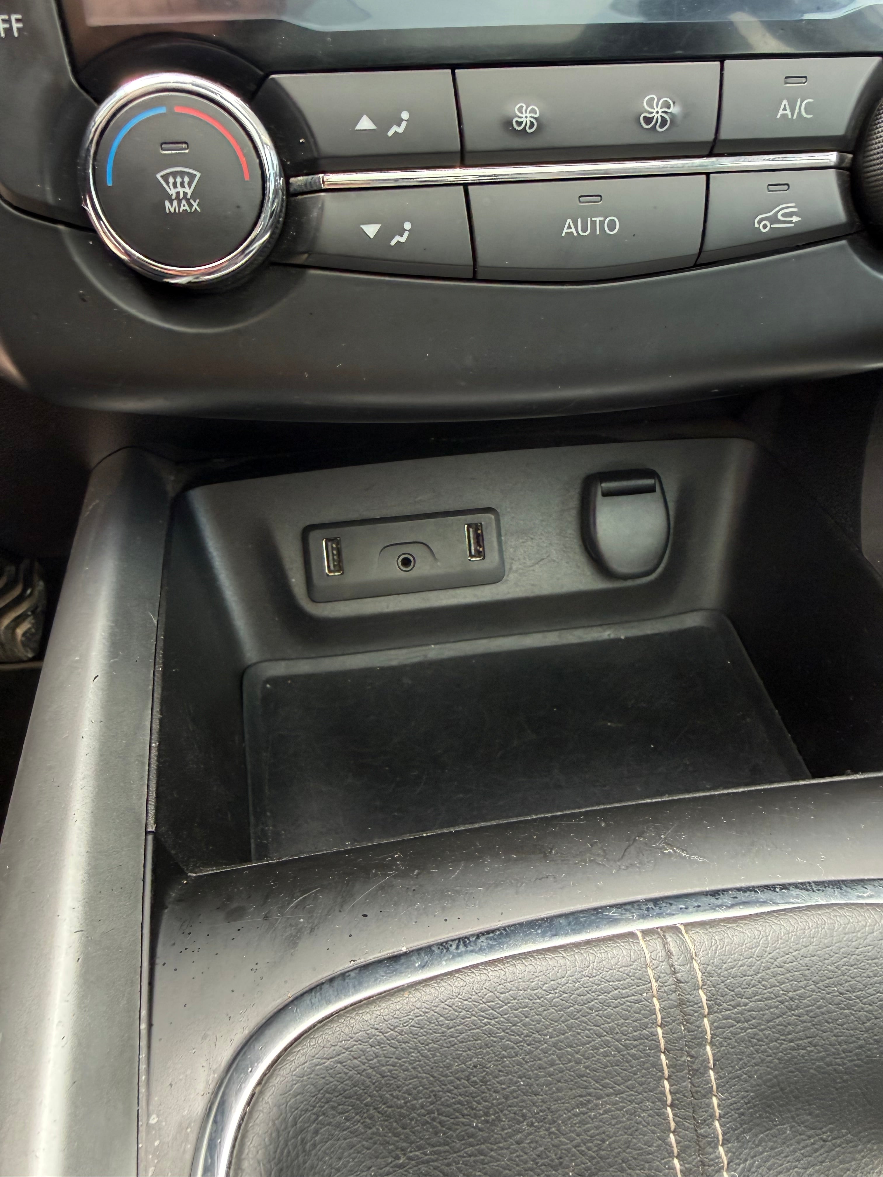 Renault Kadjar 1.2 TCE 130cv ENERGY INTENS Renault Kadjar 1.2 TCE 130cv ENERGY INTENS