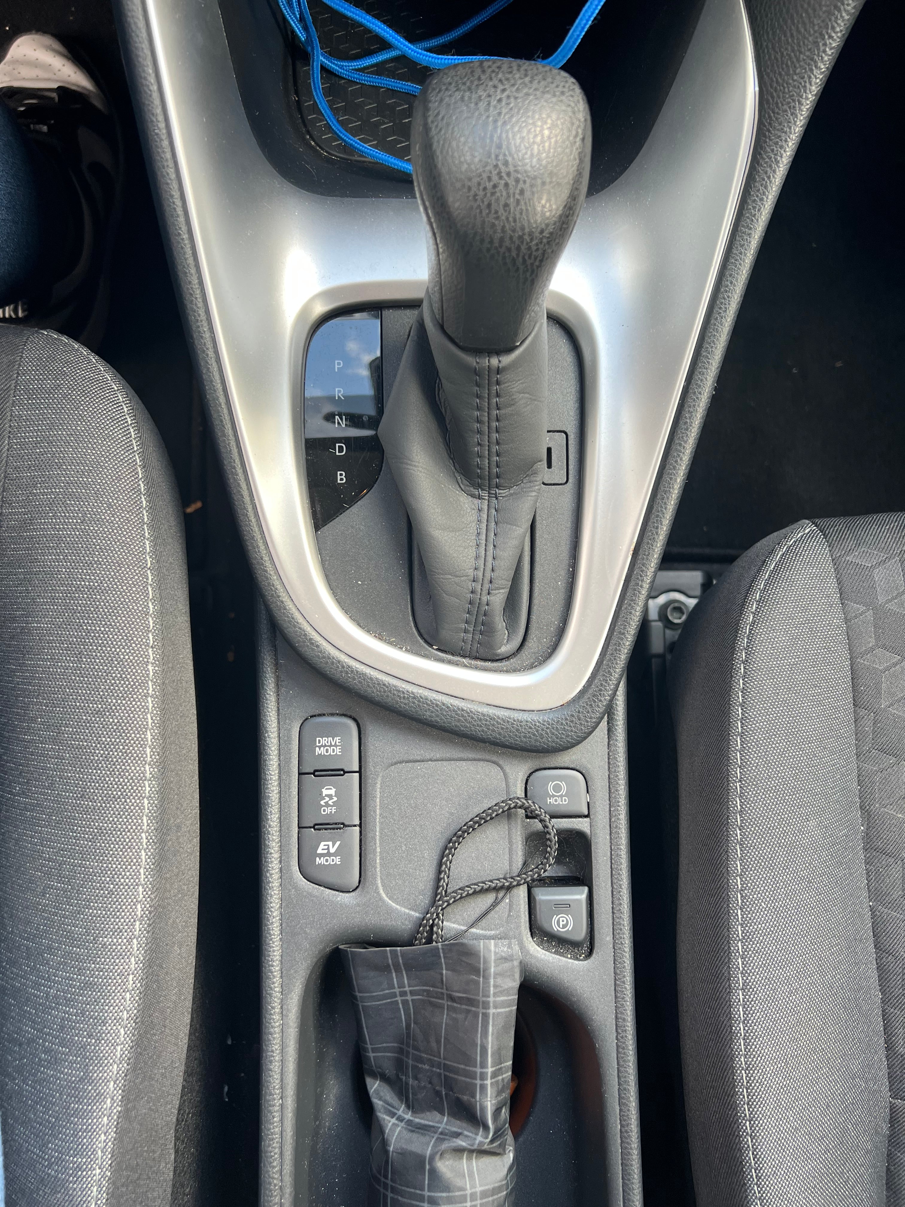 TOYOTA Yaris 1.5 116H Hybride TOYOTA Yaris 1.5 116H Hybride