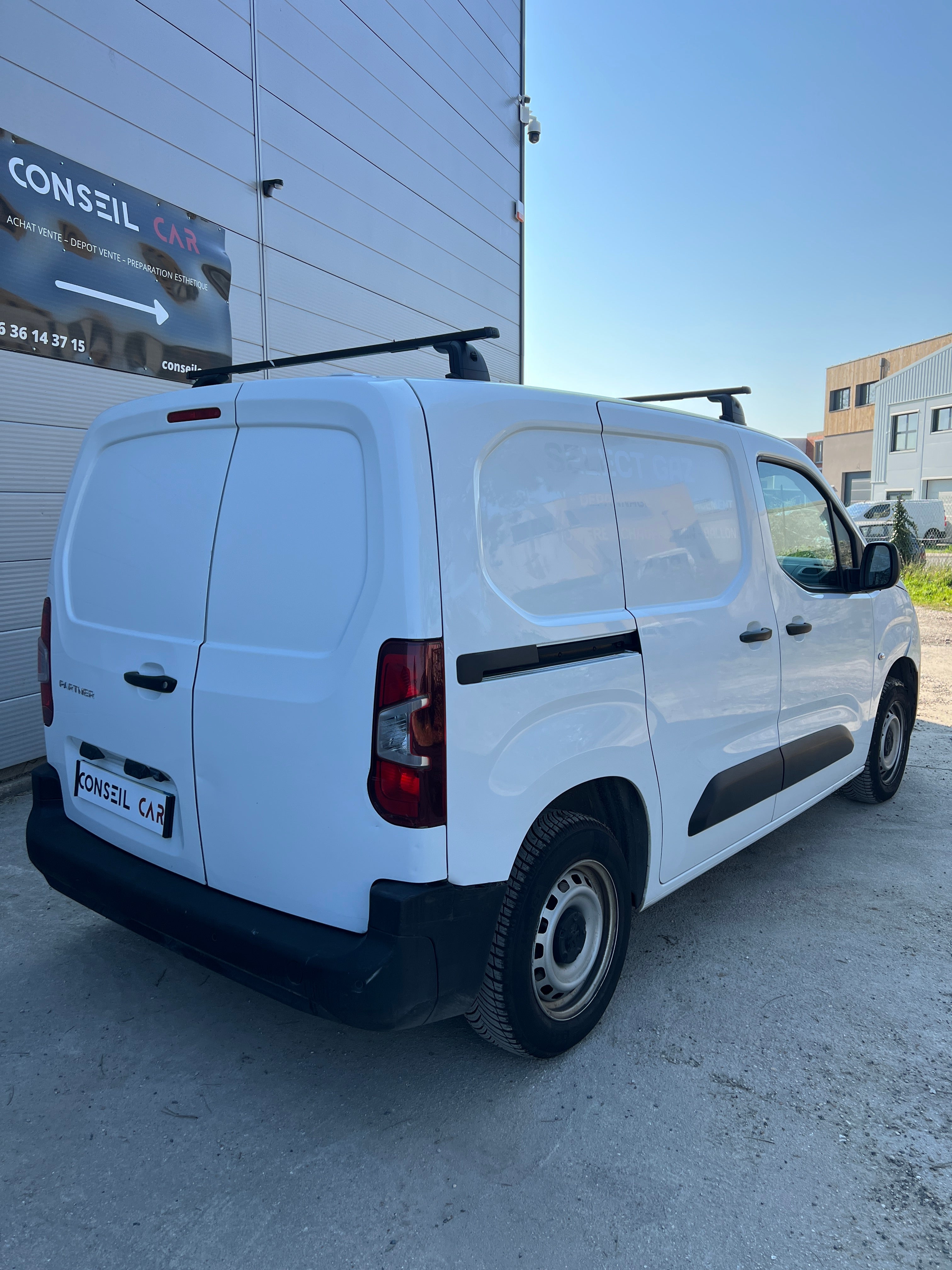 Peugeot Partner L1 1.5 BlueHDI EAT8 130cv TVA RECUPÉRABLE Peugeot Partner L1 1.5 BlueHDI EAT8 130cv TVA RECUPÉRABLE