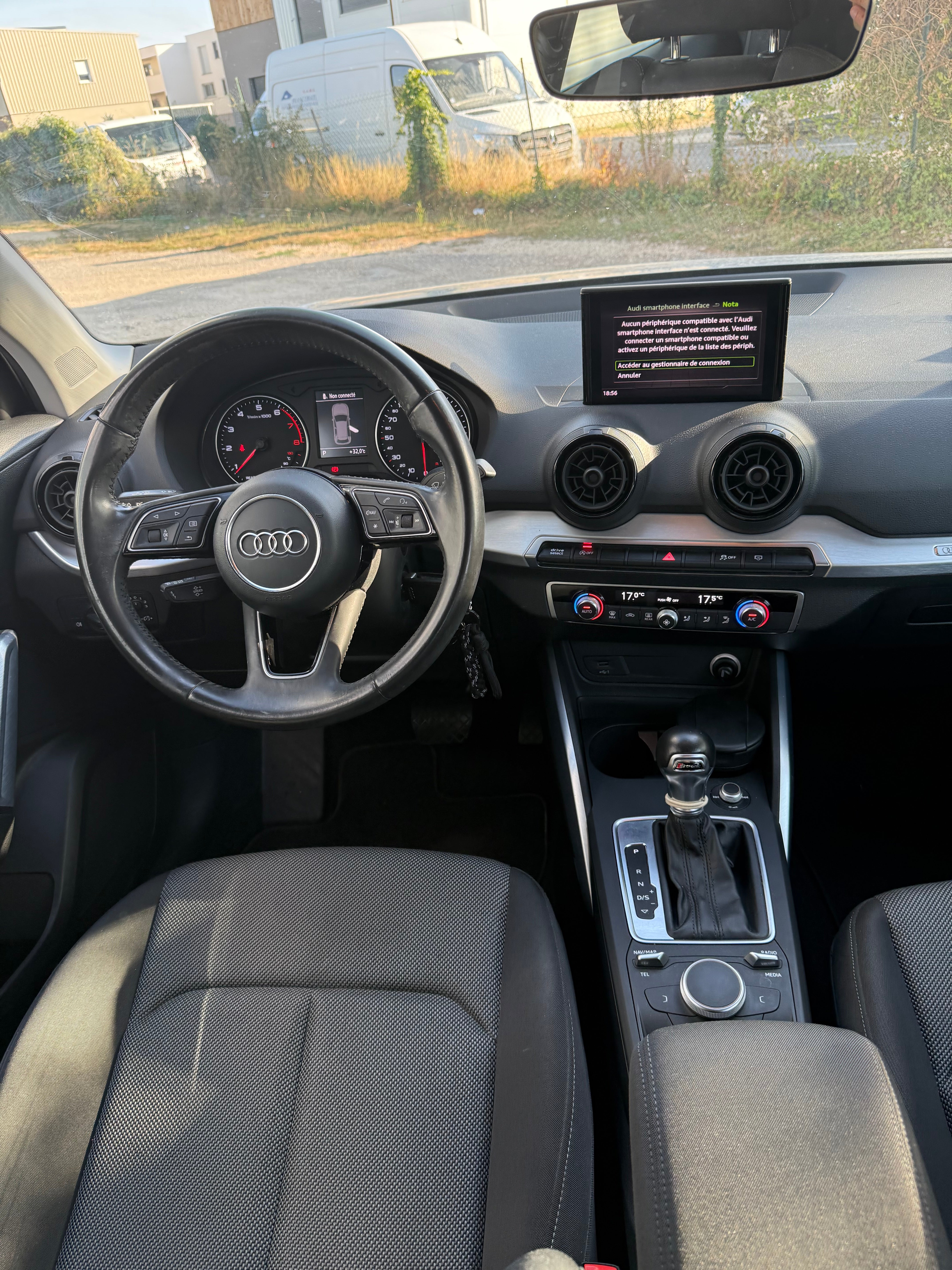 Audi Q2 1.4 TFSI 150ch Business Line S-Tronic Audi Q2 1.4 TFSI 150ch Business Line S-Tronic