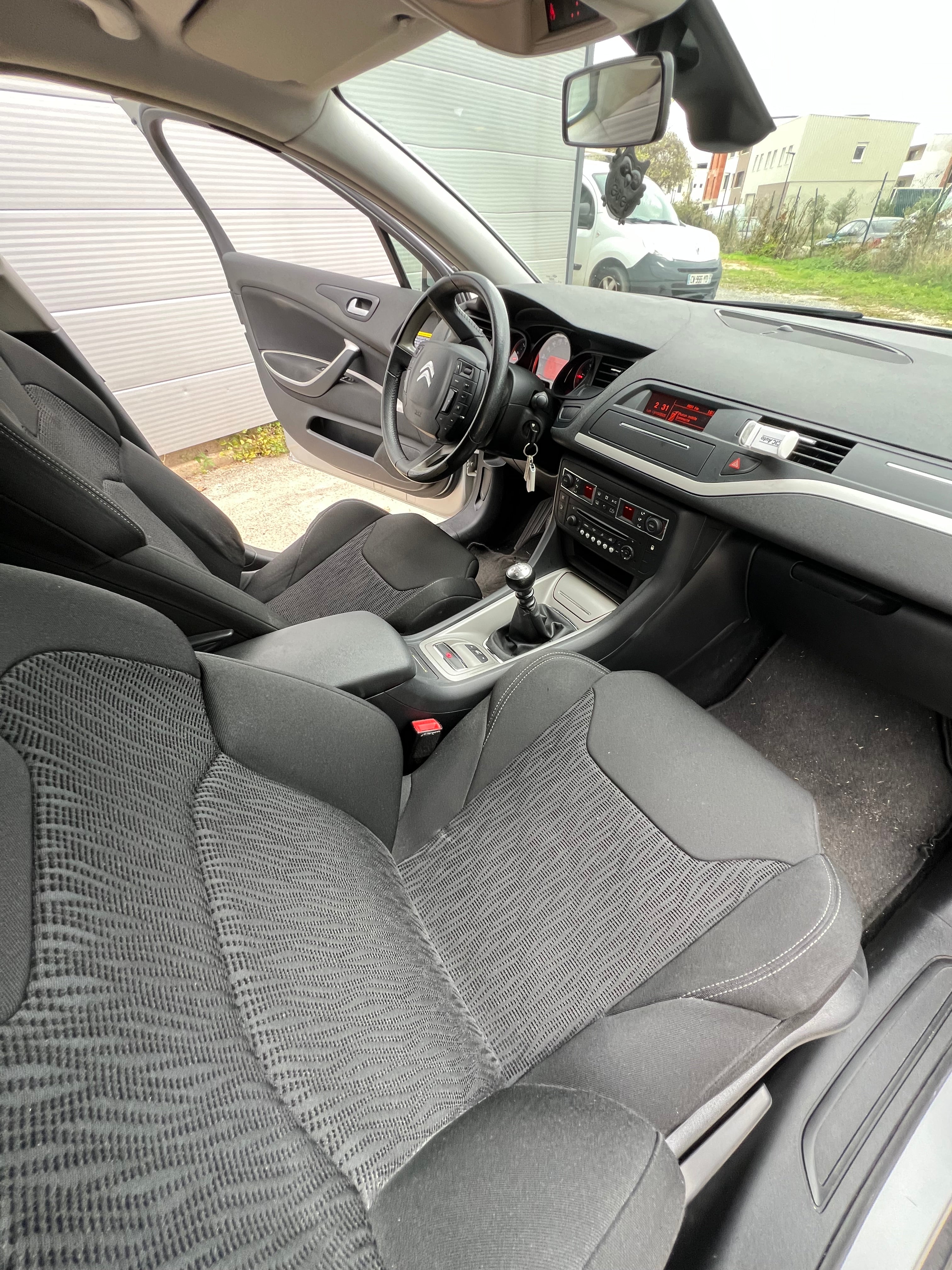 Citroën C5 X7 2.0 HDi 140 cv Citroën C5 X7 2.0 HDi 140 cv