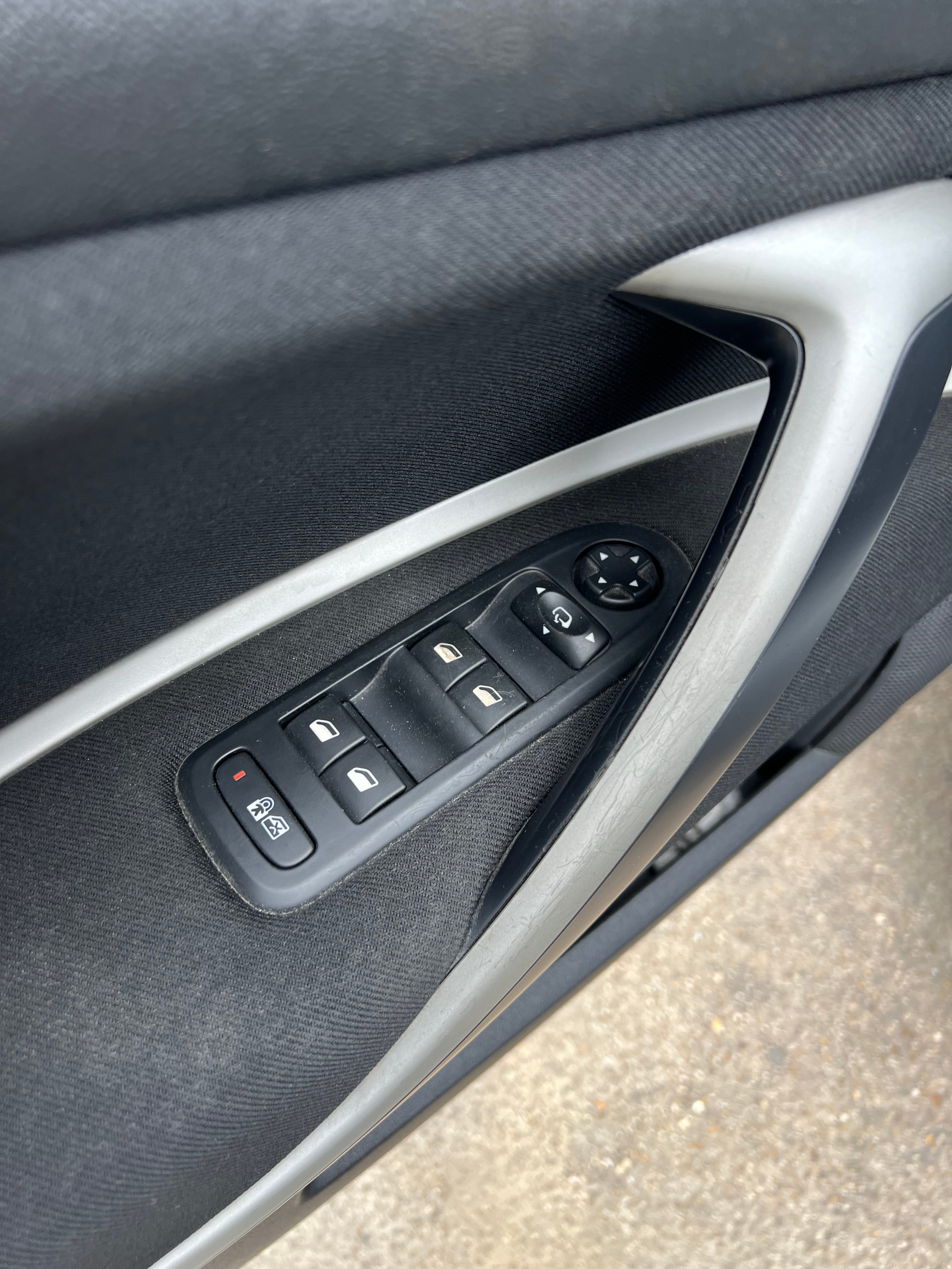 Citroën C5 X7 2.0 HDi 140 cv Citroën C5 X7 2.0 HDi 140 cv