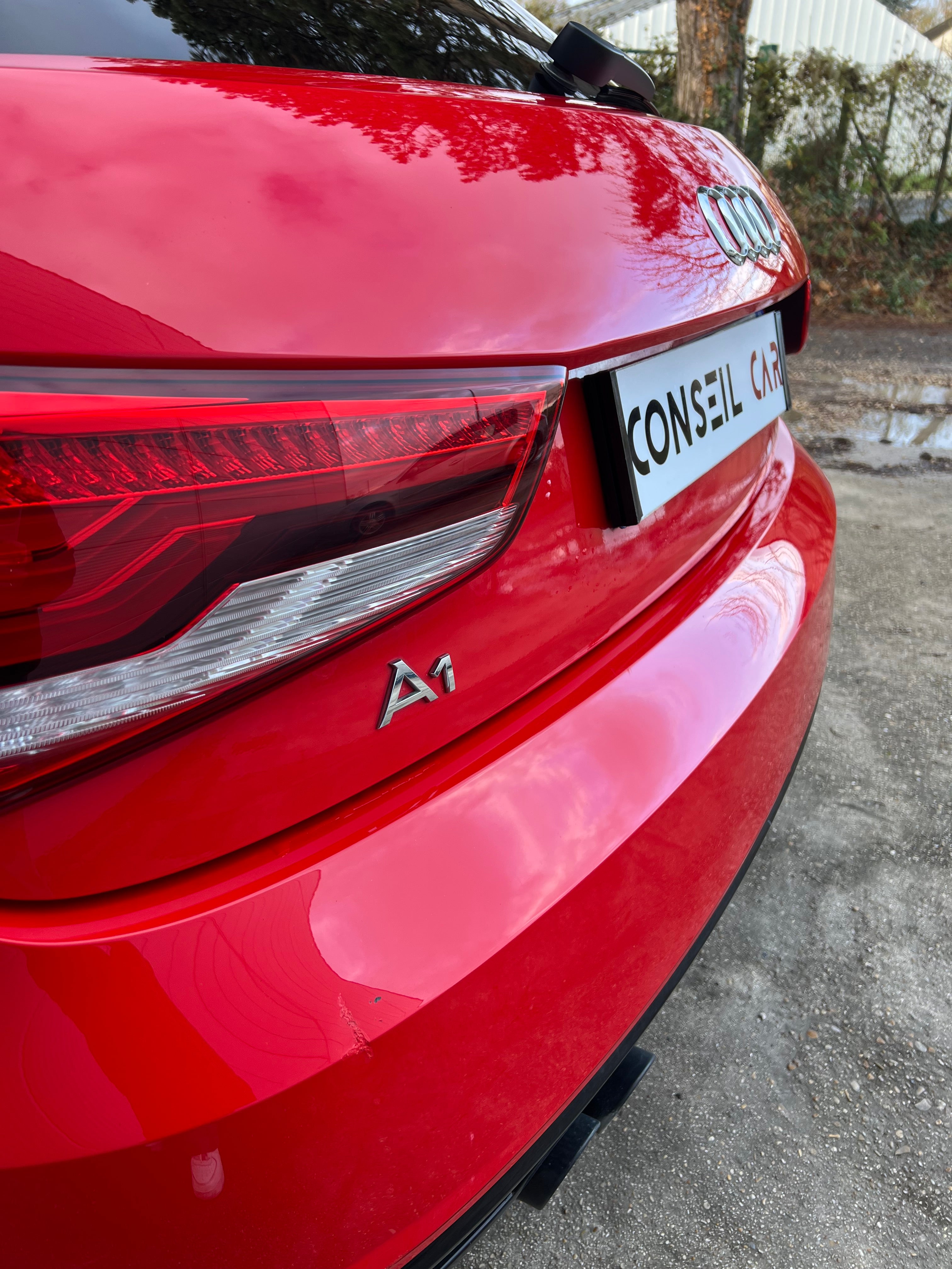 Audi A1 S-Line 1.8 TFSI 192 S-tronic Audi A1 S-Line 1.8 TFSI 192 S-tronic