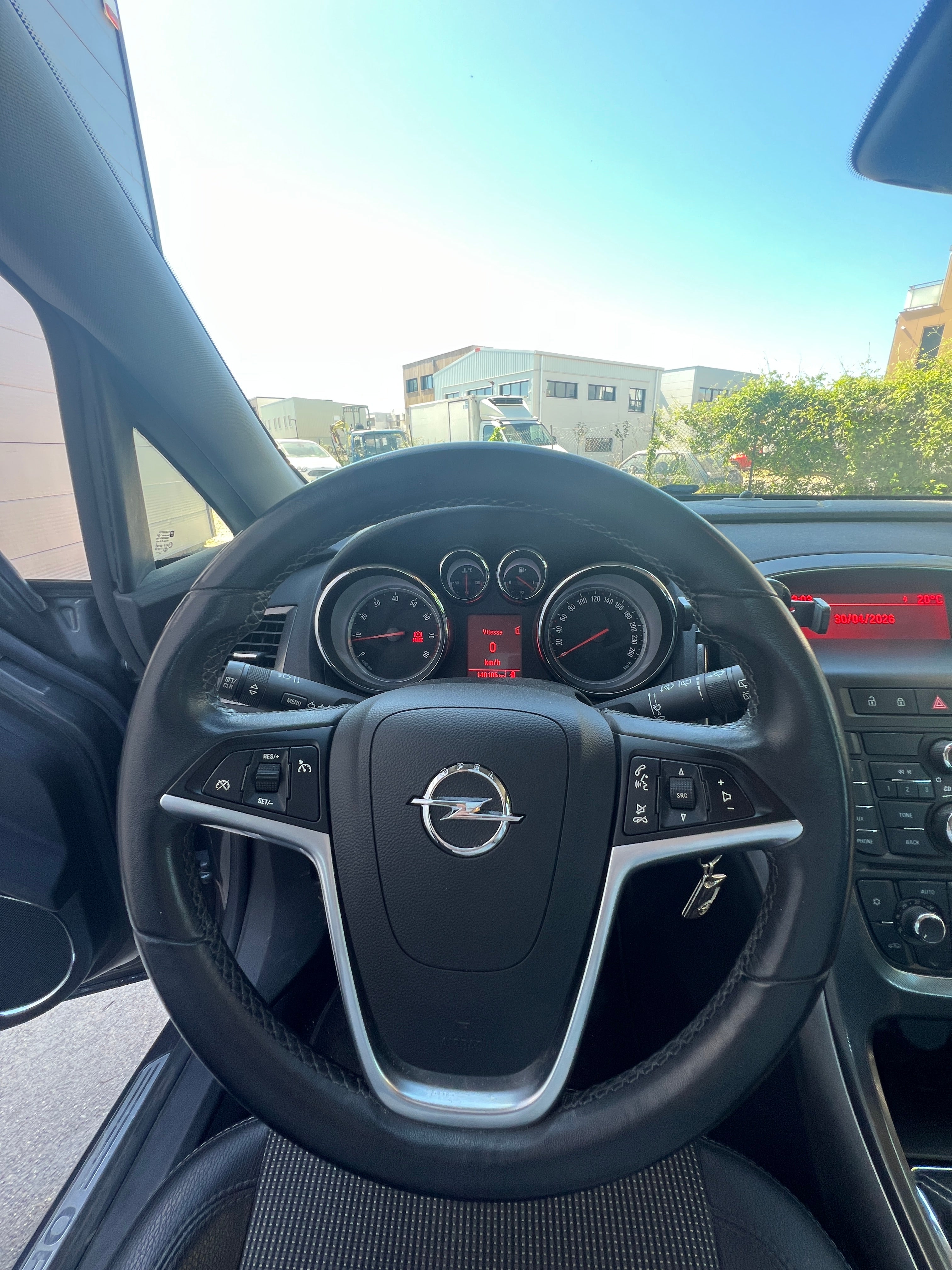 Opel Astra 1.4 Turbo 140cv COSMO Opel Astra 1.4 Turbo 140cv COSMO