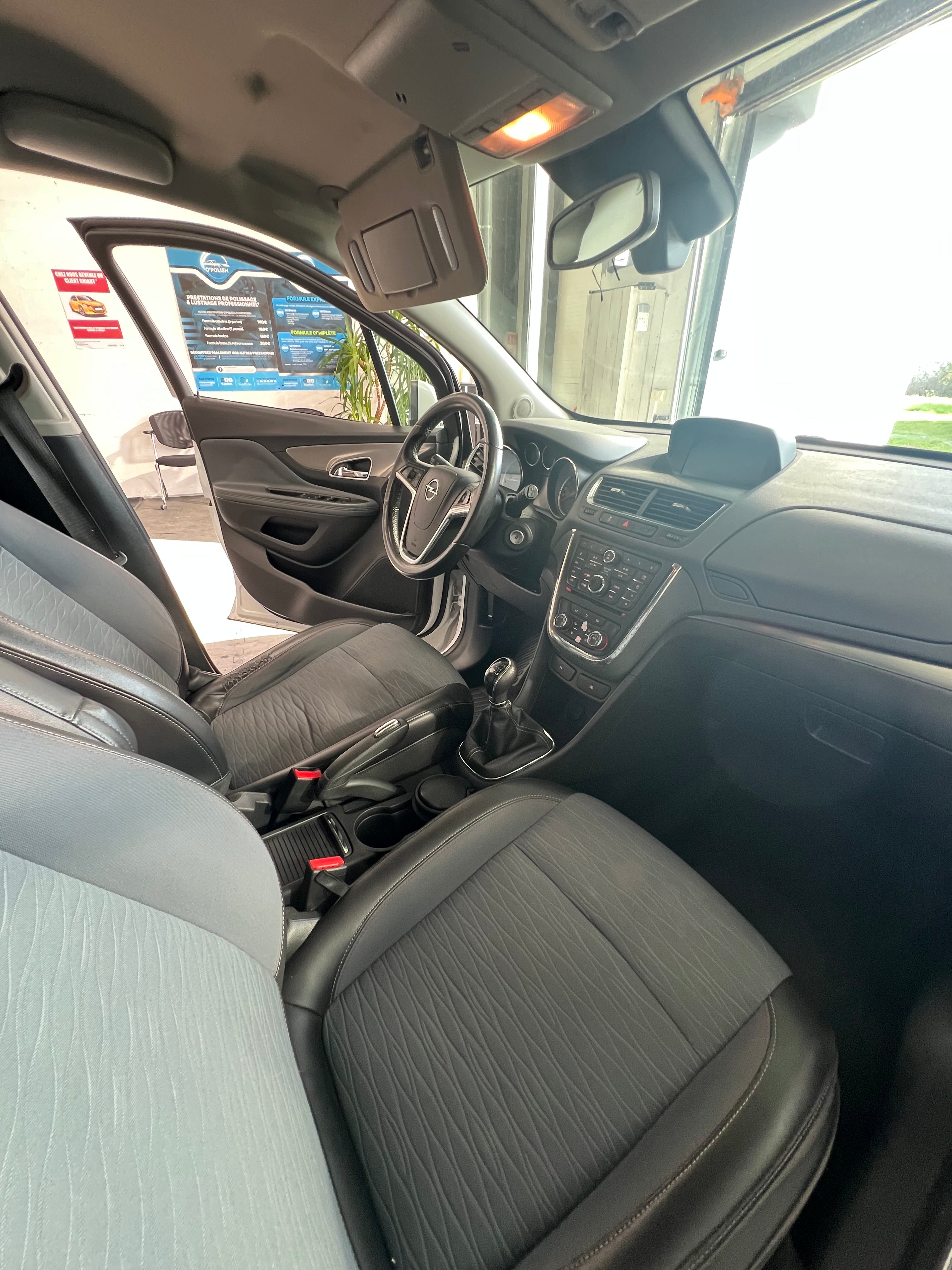 Opel Mokka 1.6 CDTI 4x2 136cv Opel Mokka 1.6 CDTI 4x2 136cv