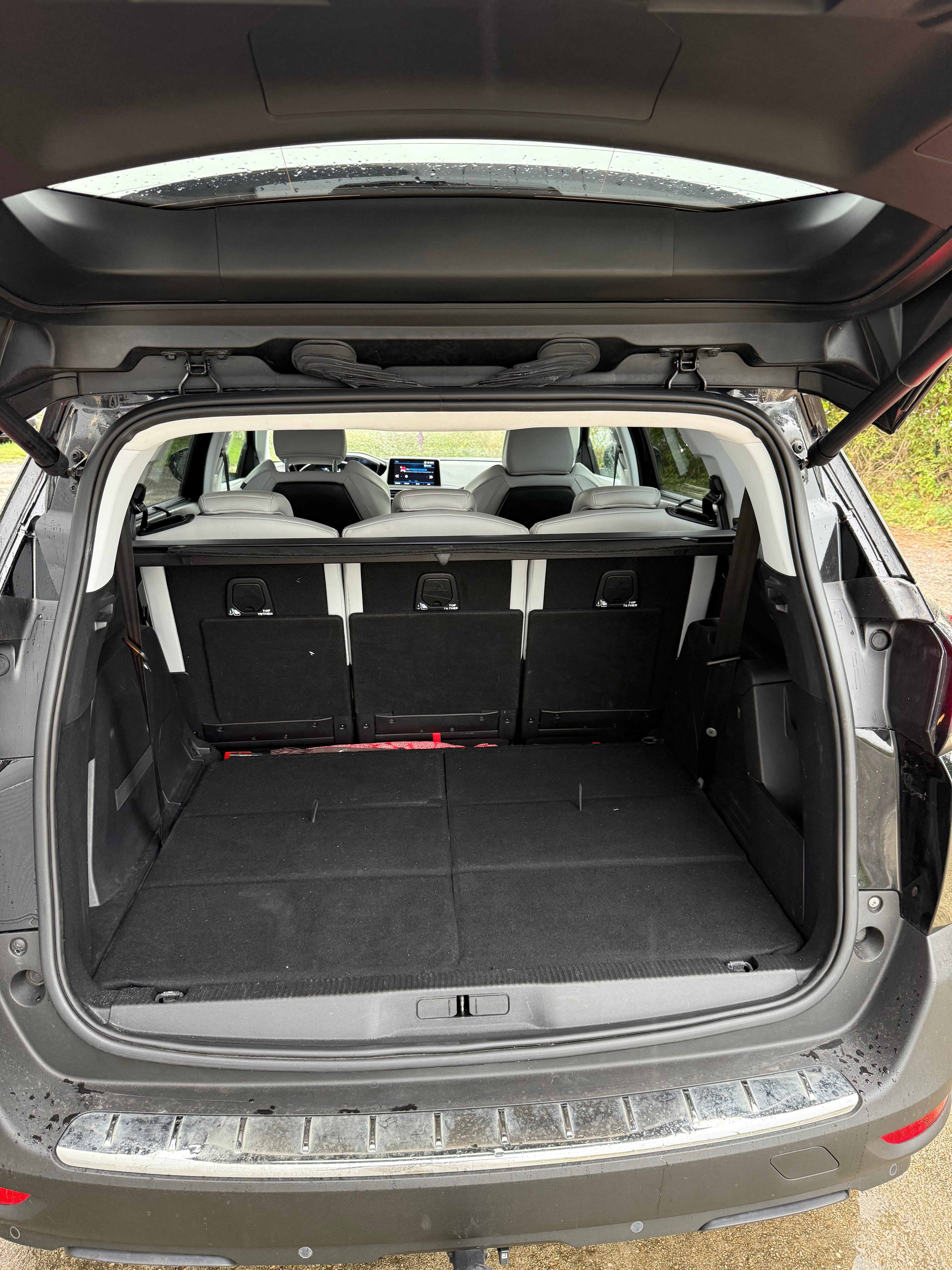 Peugeot 5008 1.5 BlueHdi 130 Allure Business Peugeot 5008 1.5 BlueHdi 130 Allure Business