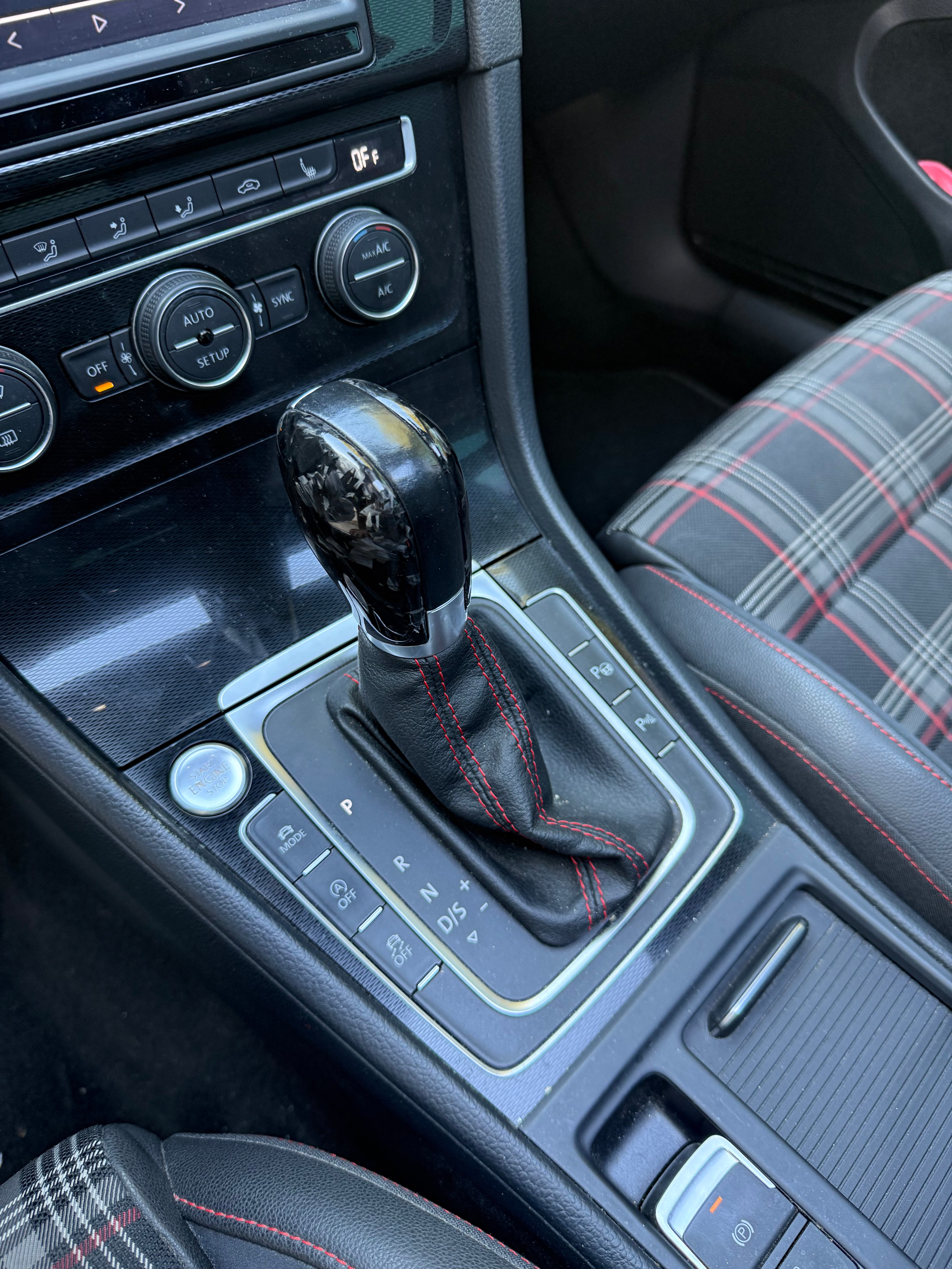 Volkswagen Golf 7 GTI 2.0 TSI DSG6 230ch Performance Volkswagen Golf 7 GTI 2.0 TSI DSG6 230ch Performance
