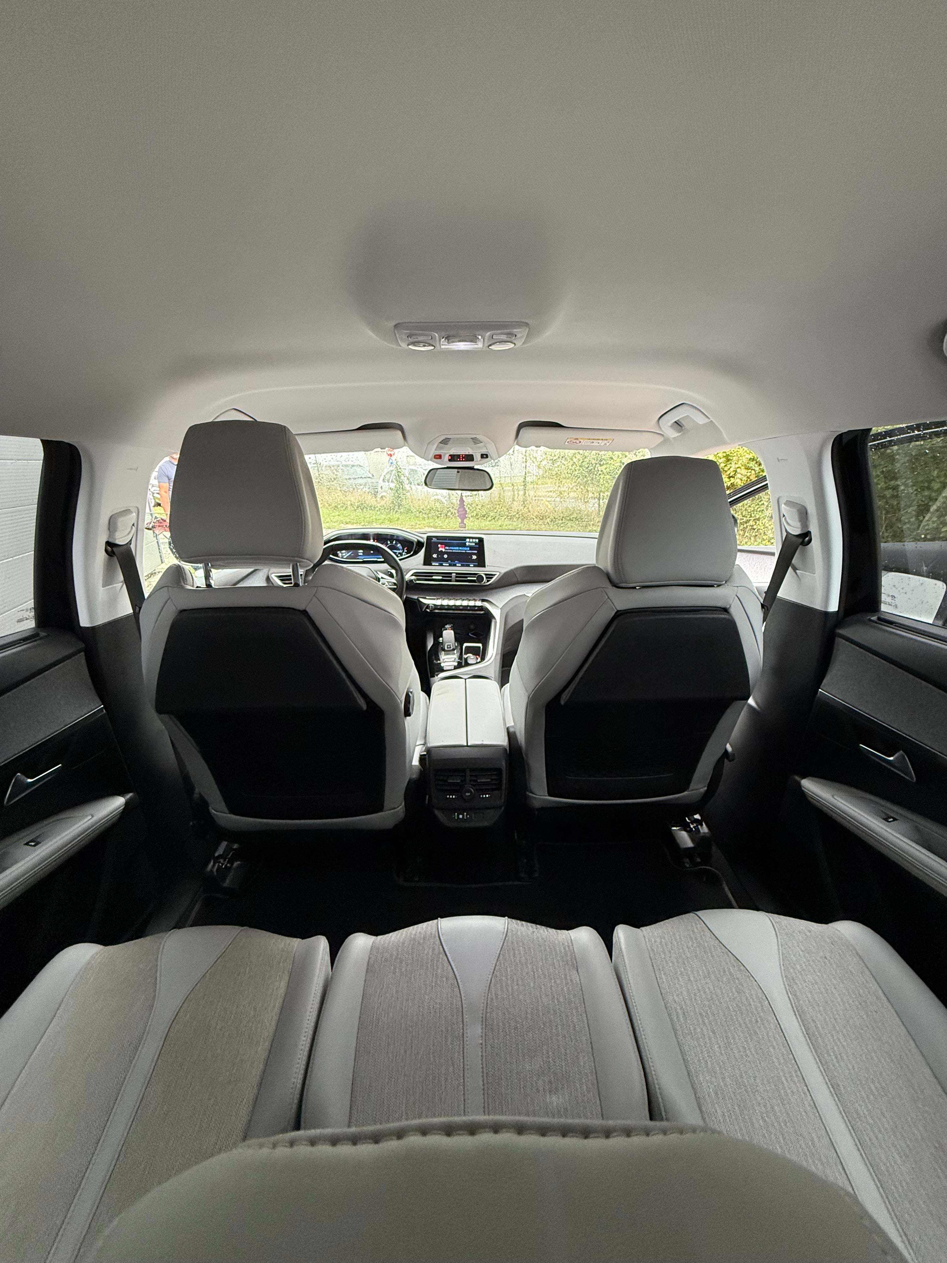 Peugeot 5008 1.5 BlueHdi 130 Allure Business Peugeot 5008 1.5 BlueHdi 130 Allure Business