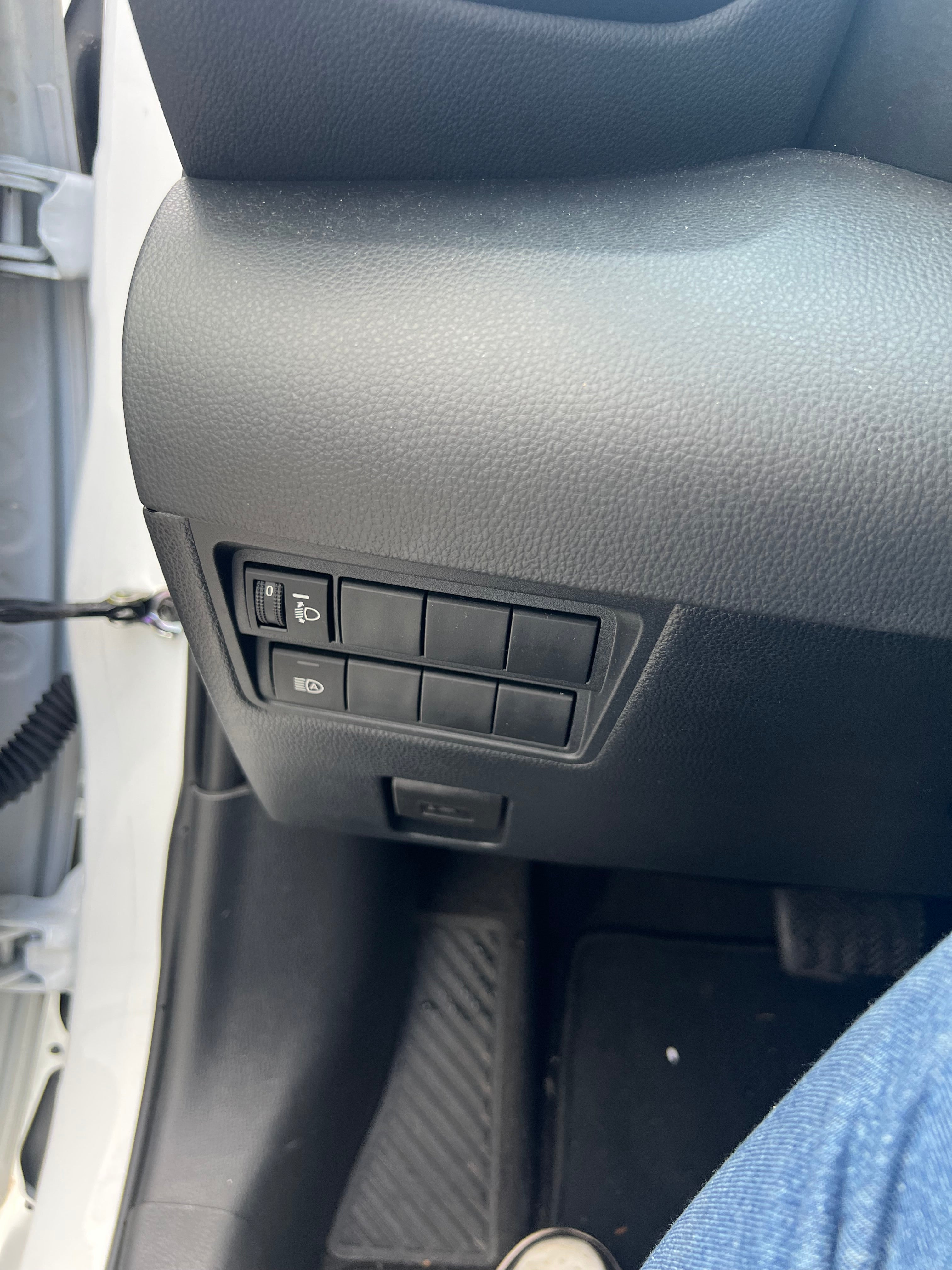 TOYOTA Yaris 1.5 116H Hybride TOYOTA Yaris 1.5 116H Hybride