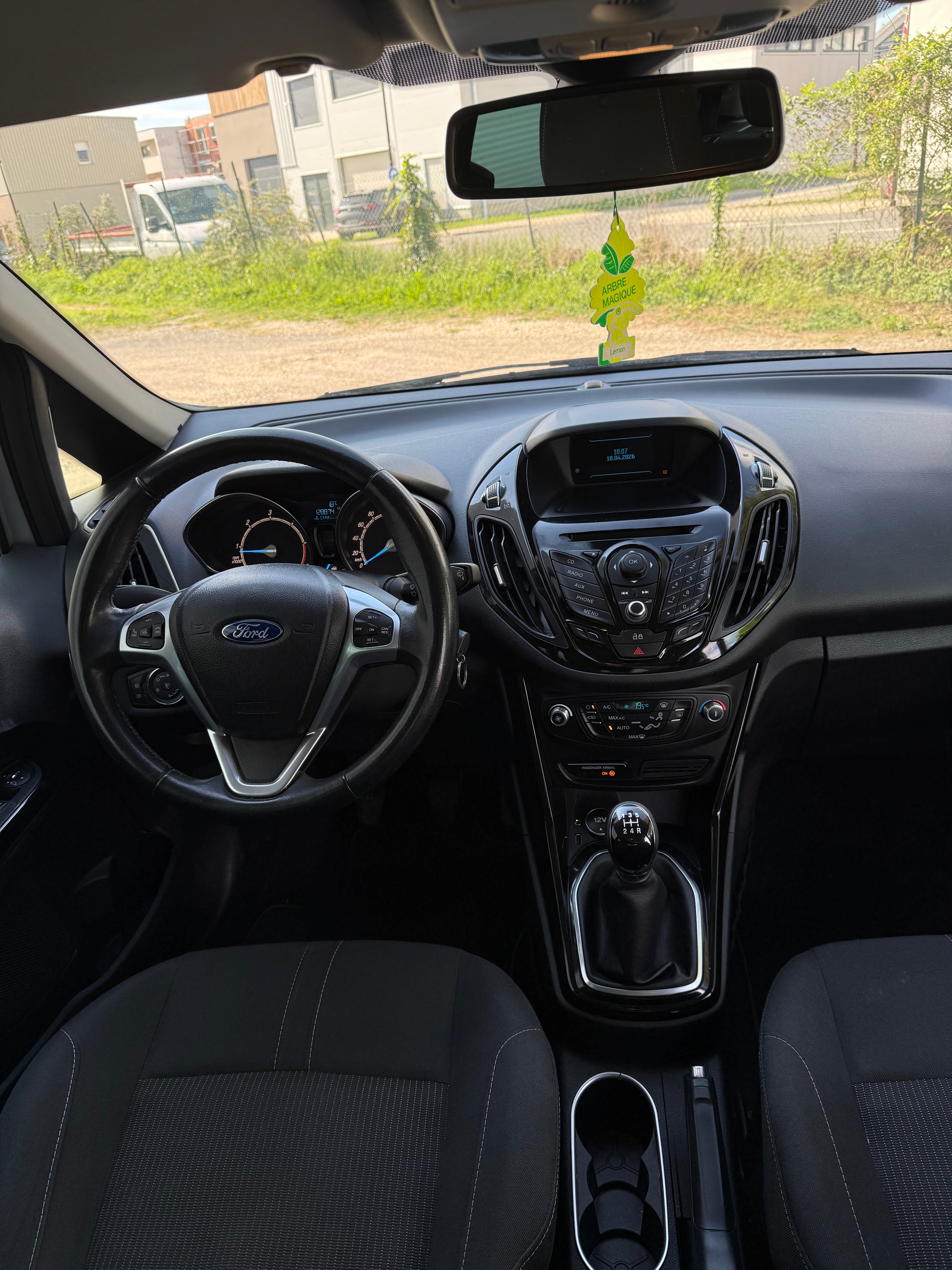 Ford B-max 1.5 TDCI 75CH Ford B-max 1.5 TDCI 75CH