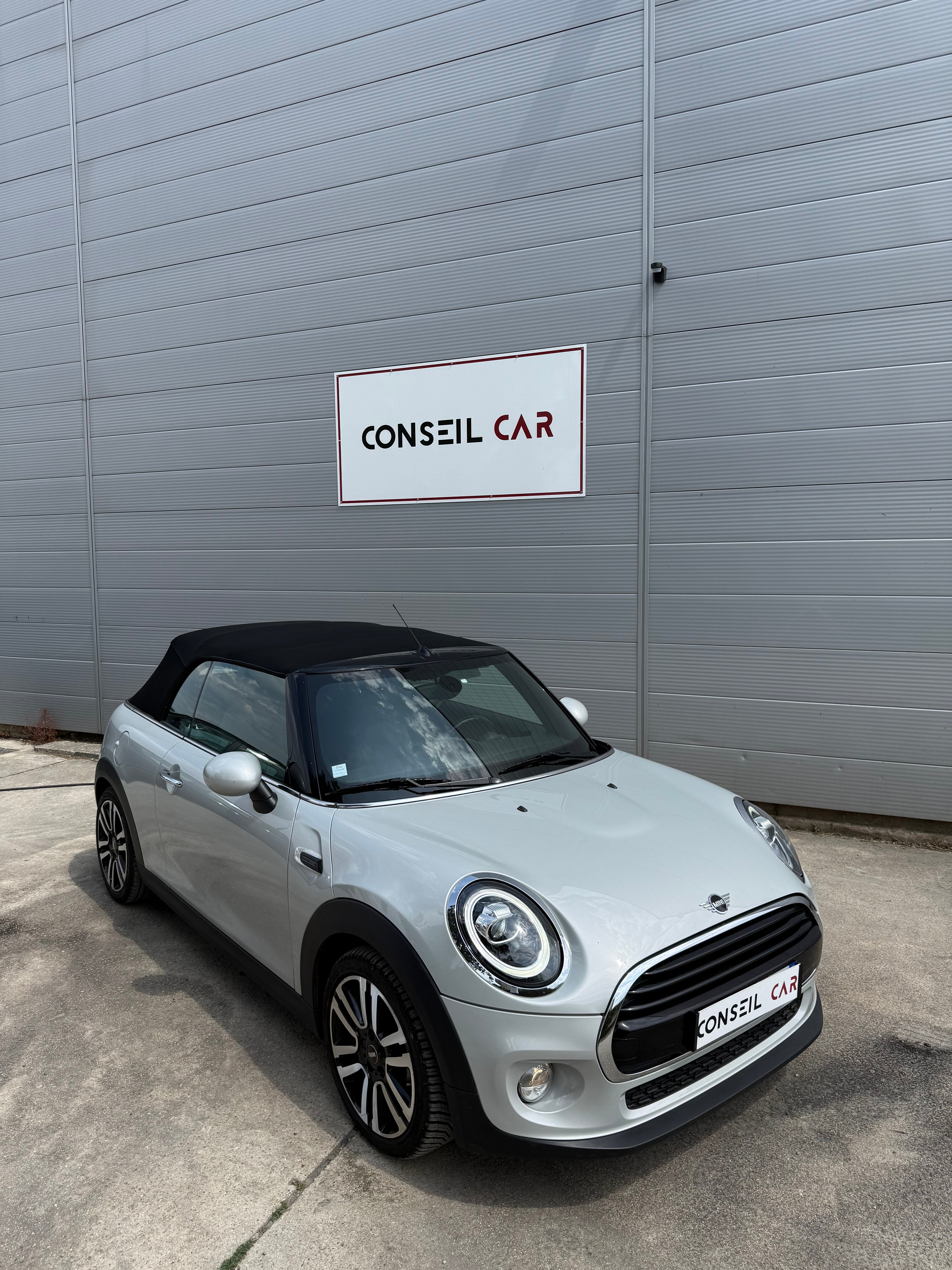 Mini Cooper Cabriolet 1.5 D 115cv BVA HEDDON STREET Mini Cooper Cabriolet 1.5 D 115cv BVA HEDDON STREET