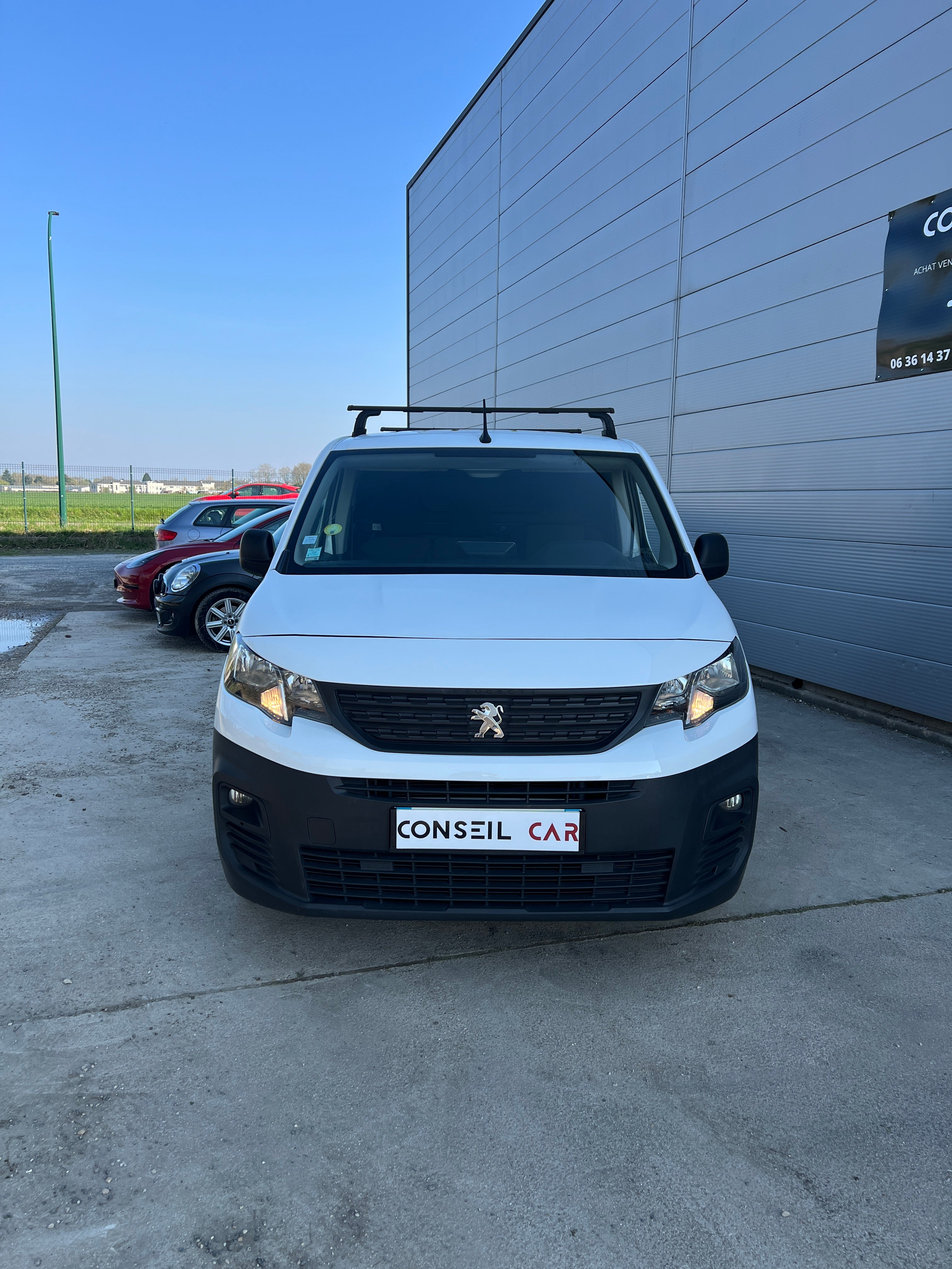 Peugeot Partner L1 1.5 BlueHDI EAT8 130cv TVA RECUPÉRABLE Peugeot Partner L1 1.5 BlueHDI EAT8 130cv TVA RECUPÉRABLE