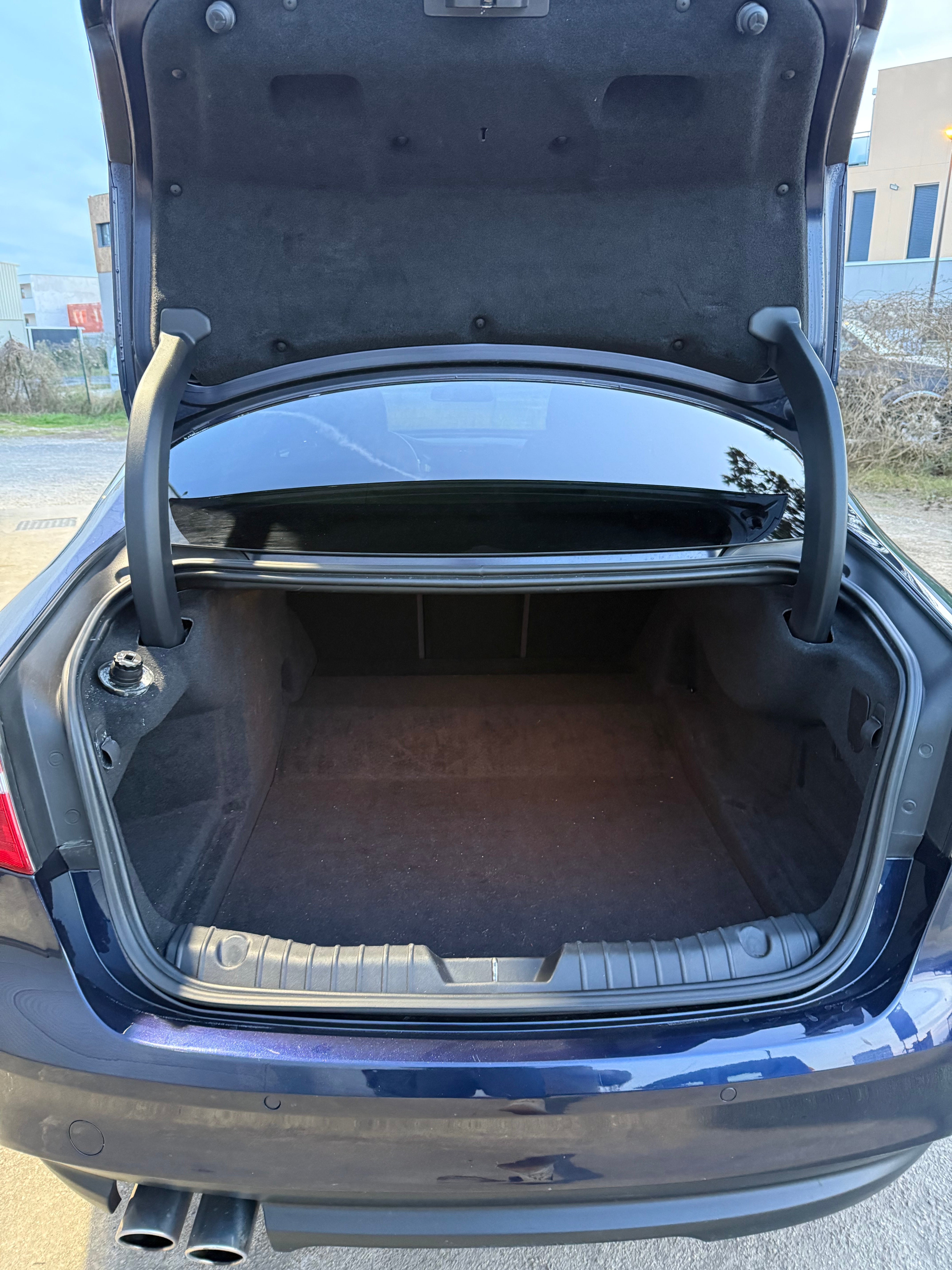 Jaguar XF X260 2.0 D 163 cv Jaguar XF X260 2.0 D 163 cv