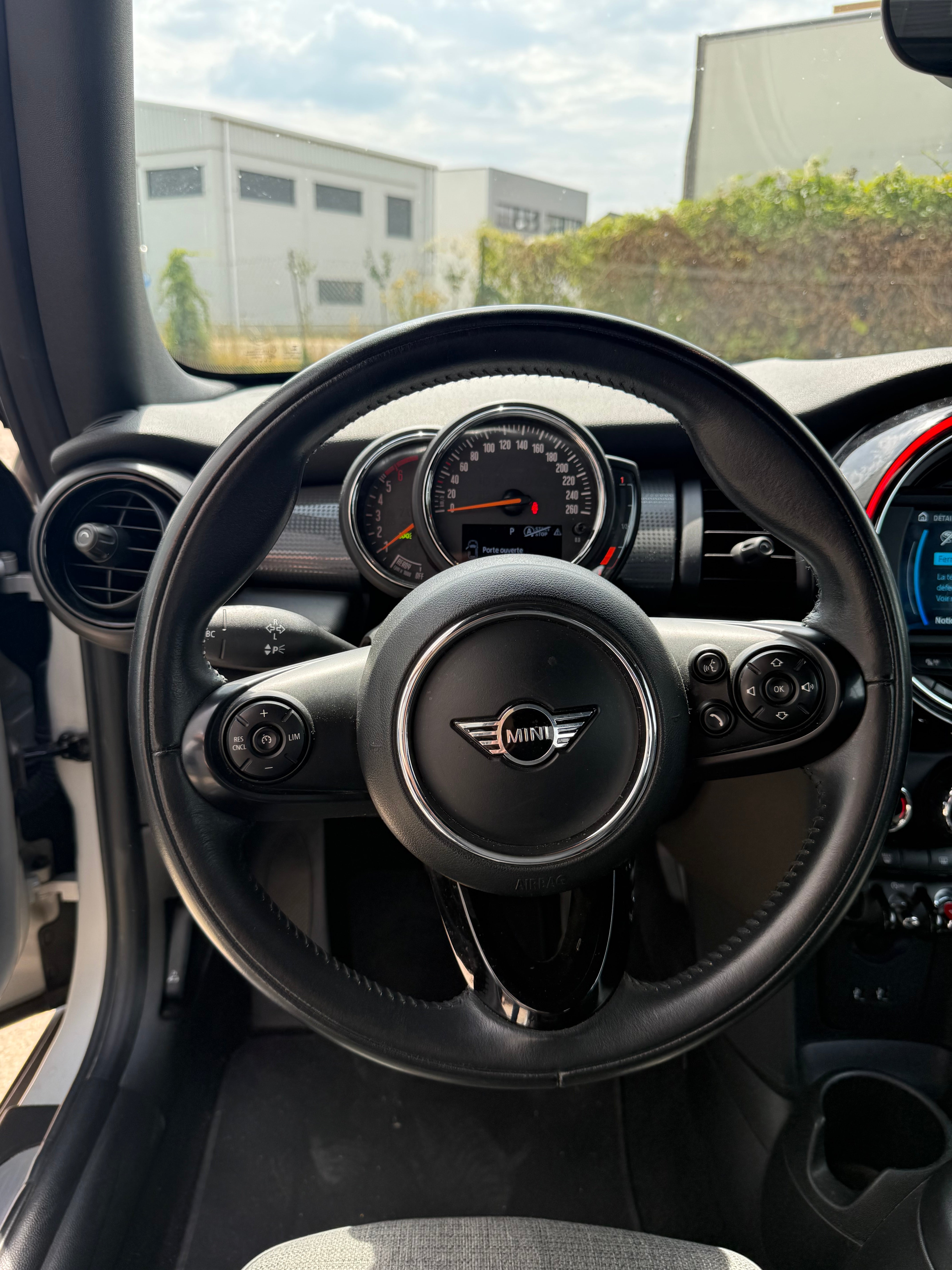 Mini Cooper Cabriolet 1.5 D 115cv BVA HEDDON STREET Mini Cooper Cabriolet 1.5 D 115cv BVA HEDDON STREET