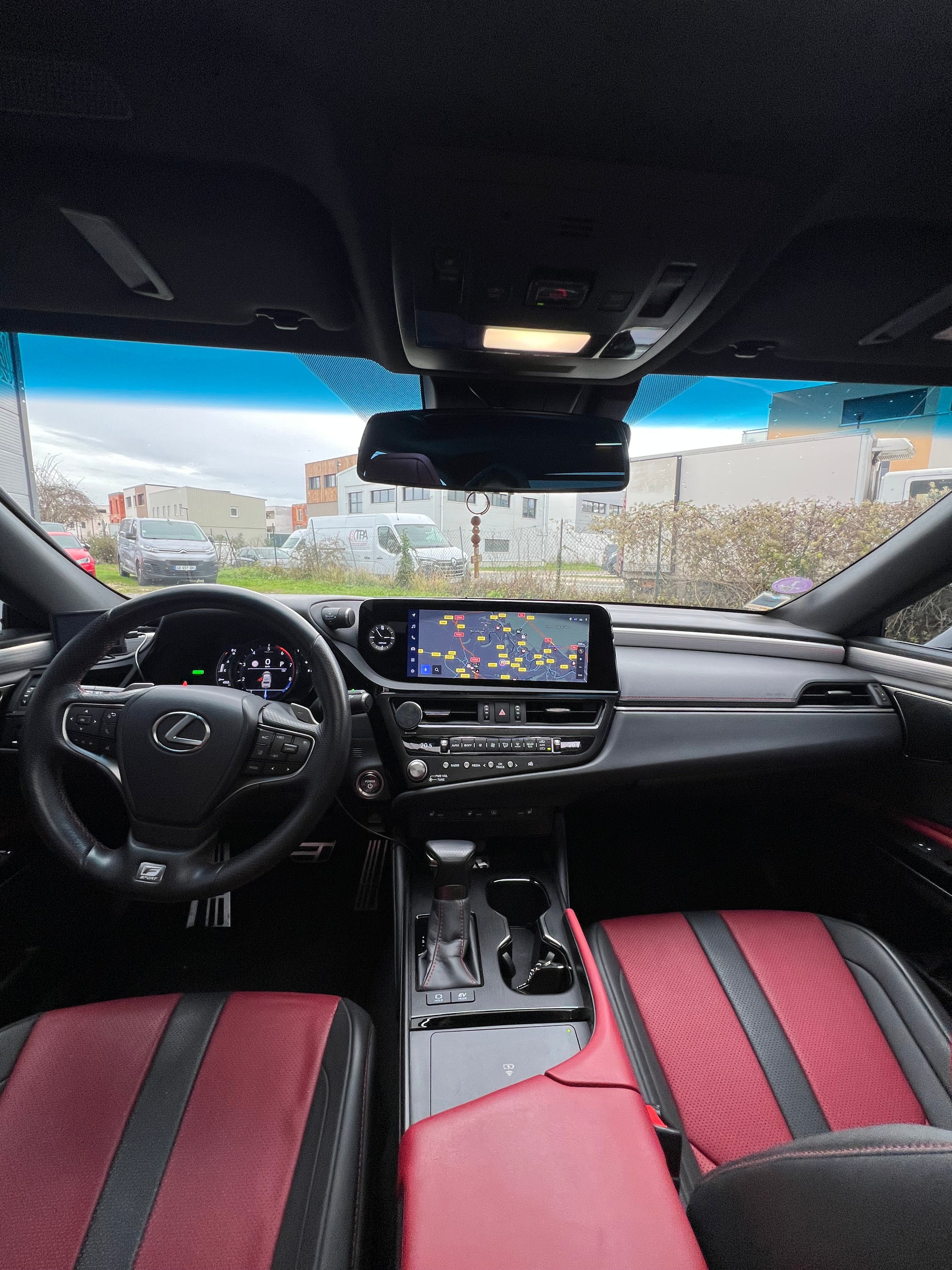 Lexus ES300H 178cv F-Sport Hybride non-rechargeable Lexus ES300H 178cv F-Sport Hybride non-rechargeable