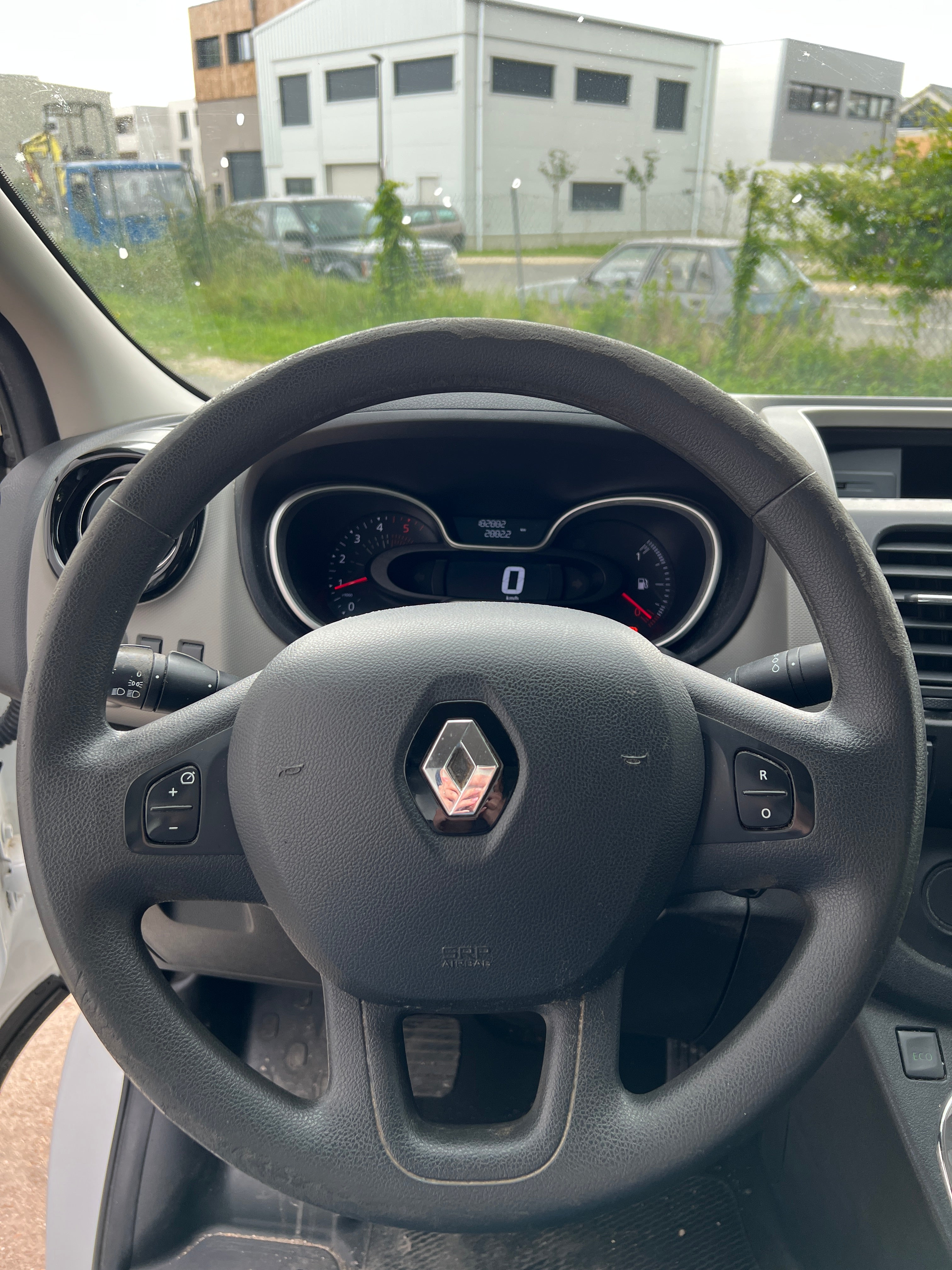 Renault Trafic L1H2 FOURGON 1.6 DCI 125 1T2 ENERGY GRAND-CONFORT Renault Trafic L1H2 FOURGON 1.6 DCI 125 1T2 ENERGY GRAND-CONFORT