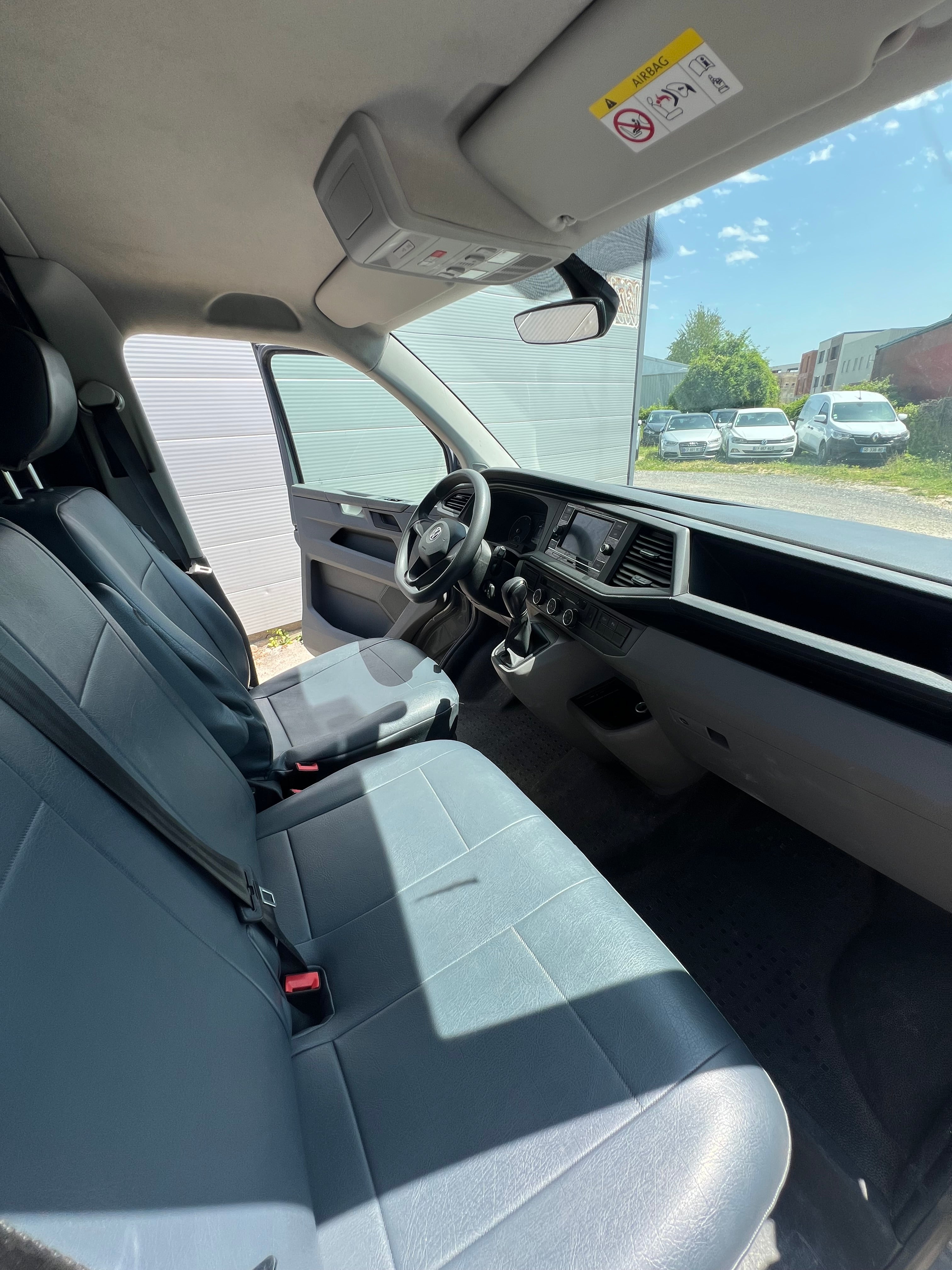 Volkswagen Transporter Fourgon L2 2.0 TDI DSG7 150cv Volkswagen Transporter Fourgon L2 2.0 TDI DSG7 150cv