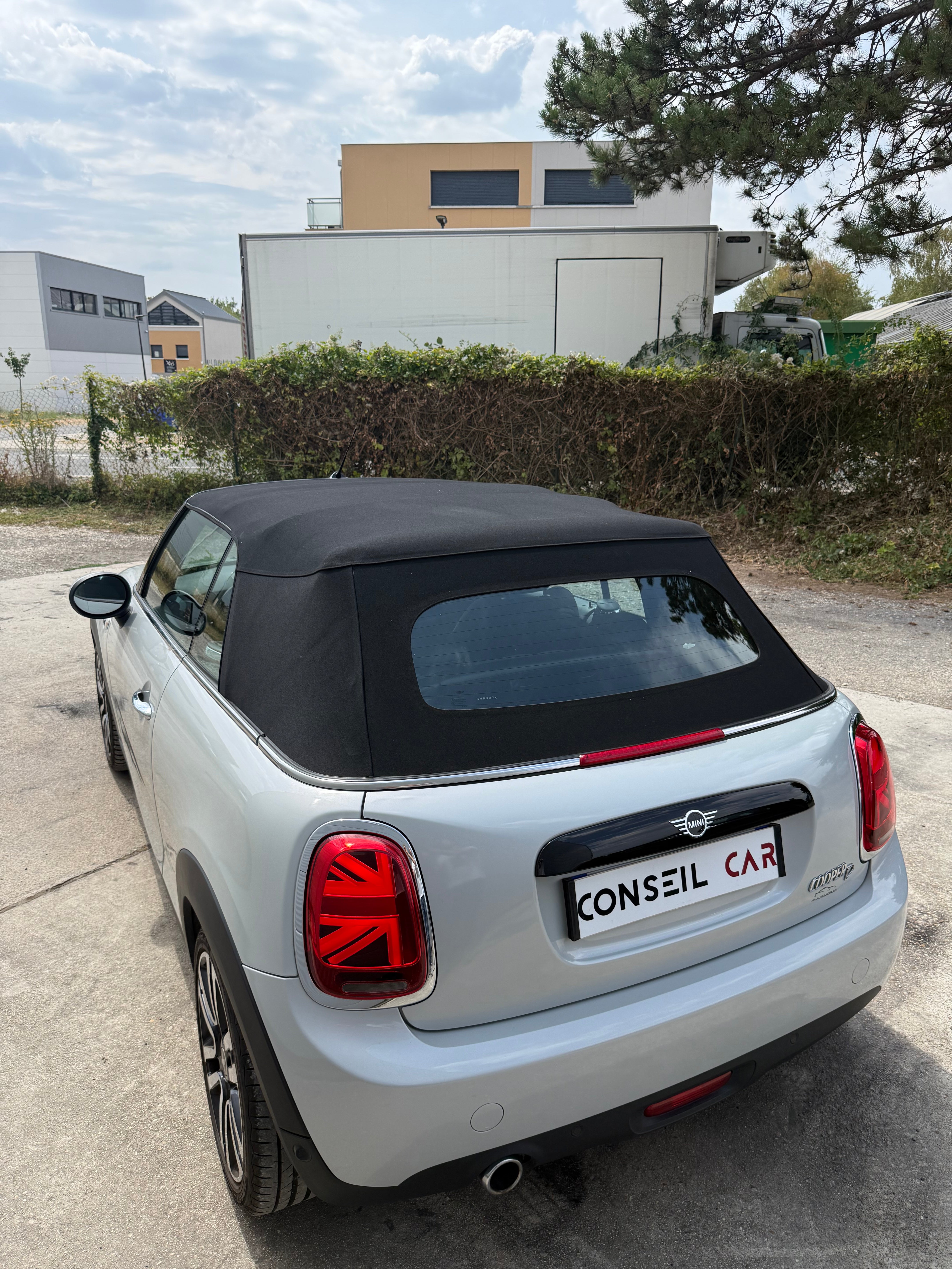 Mini Cooper Cabriolet 1.5 D 115cv BVA HEDDON STREET Mini Cooper Cabriolet 1.5 D 115cv BVA HEDDON STREET