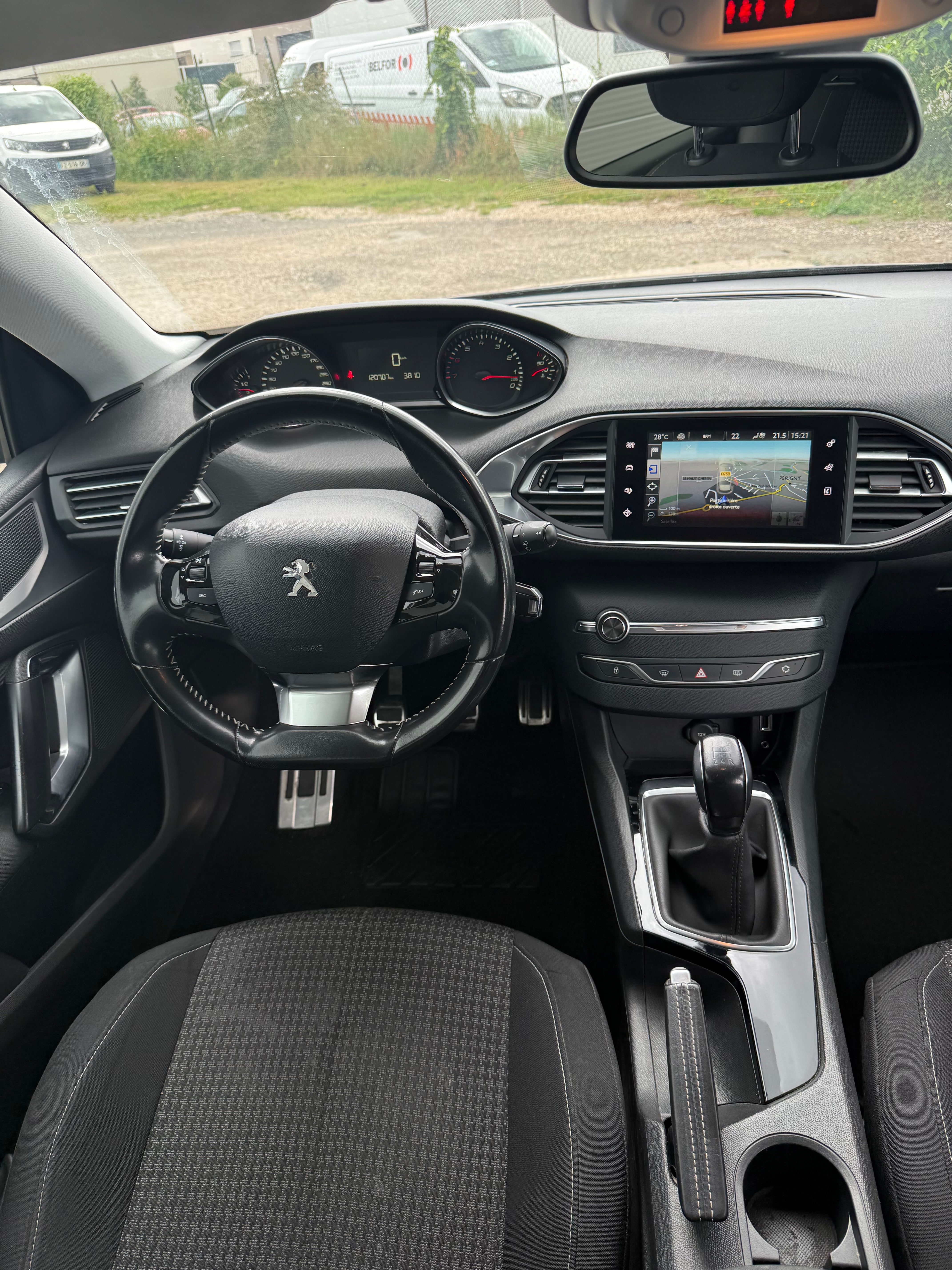 Peugeot 308 GENERATION-II 1.2 PURETECH 110 STYLE Peugeot 308 GENERATION-II 1.2 PURETECH 110 STYLE
