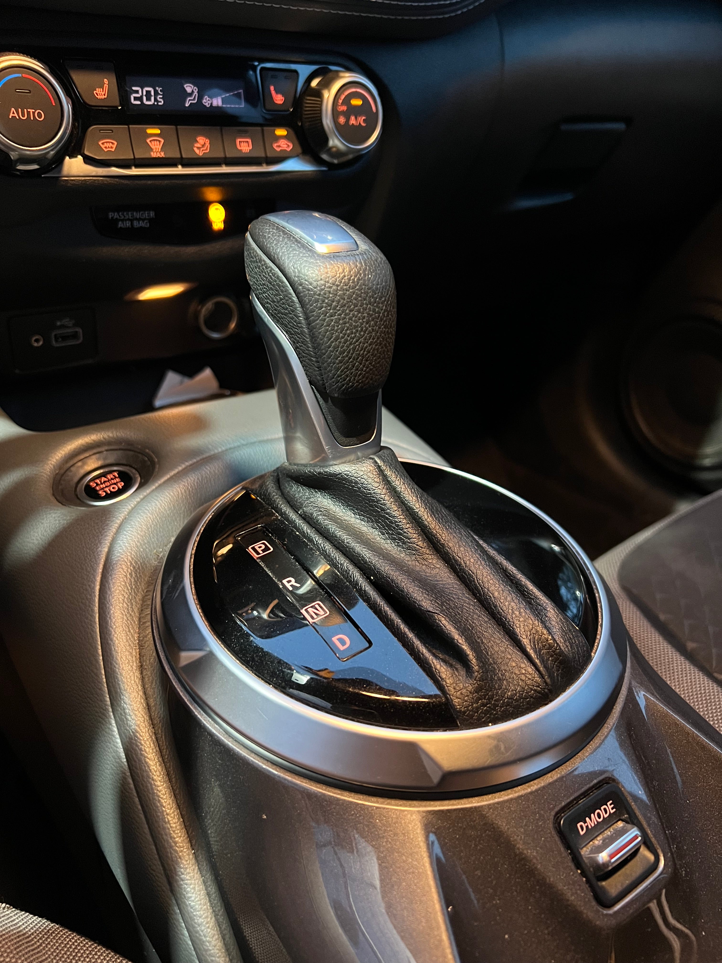 Nissan Juke 1.0 DIG-T 7DCT 114cv Nissan Juke 1.0 DIG-T 7DCT 114cv