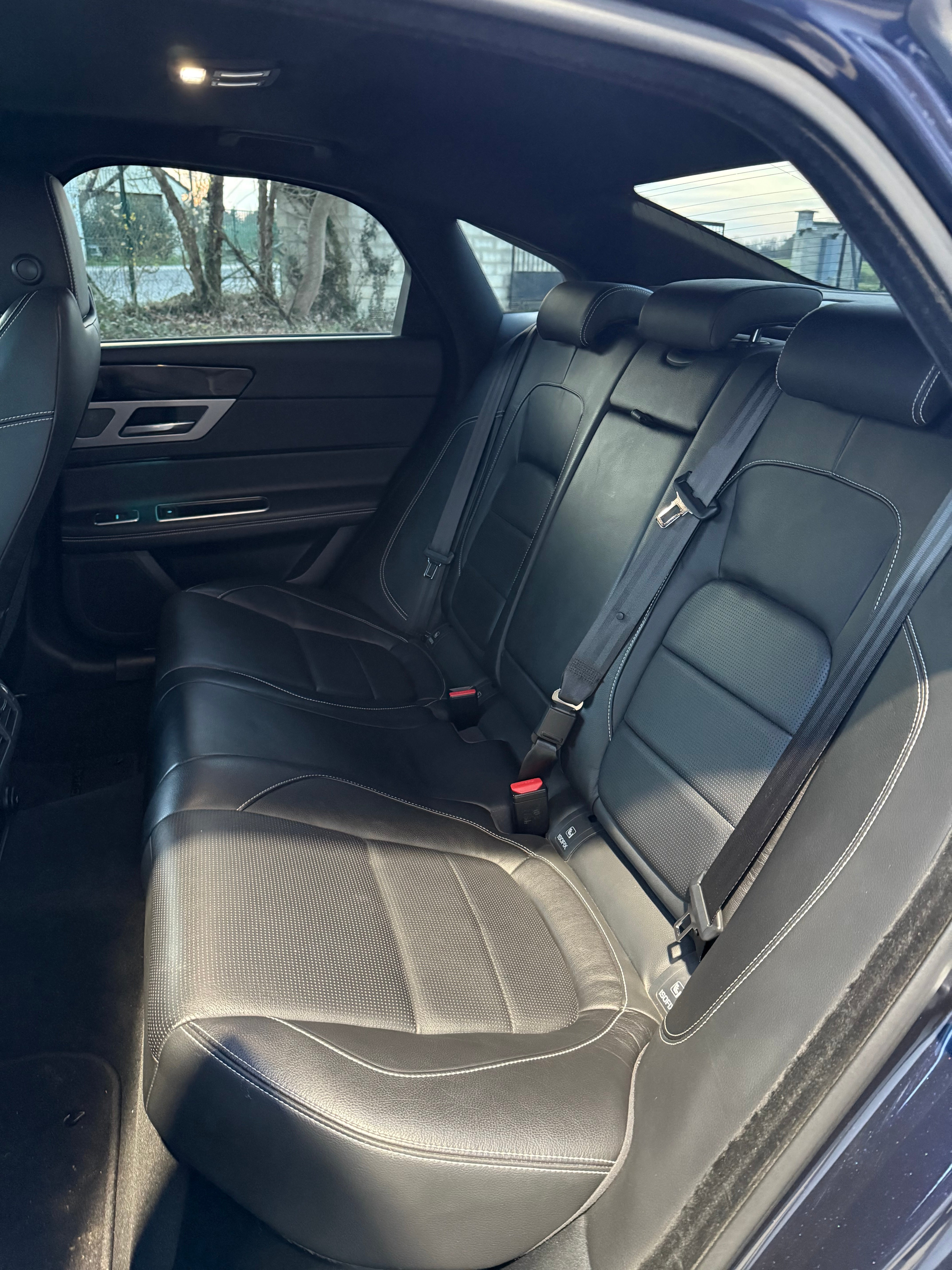 Jaguar XF X260 2.0 D 163 cv Jaguar XF X260 2.0 D 163 cv