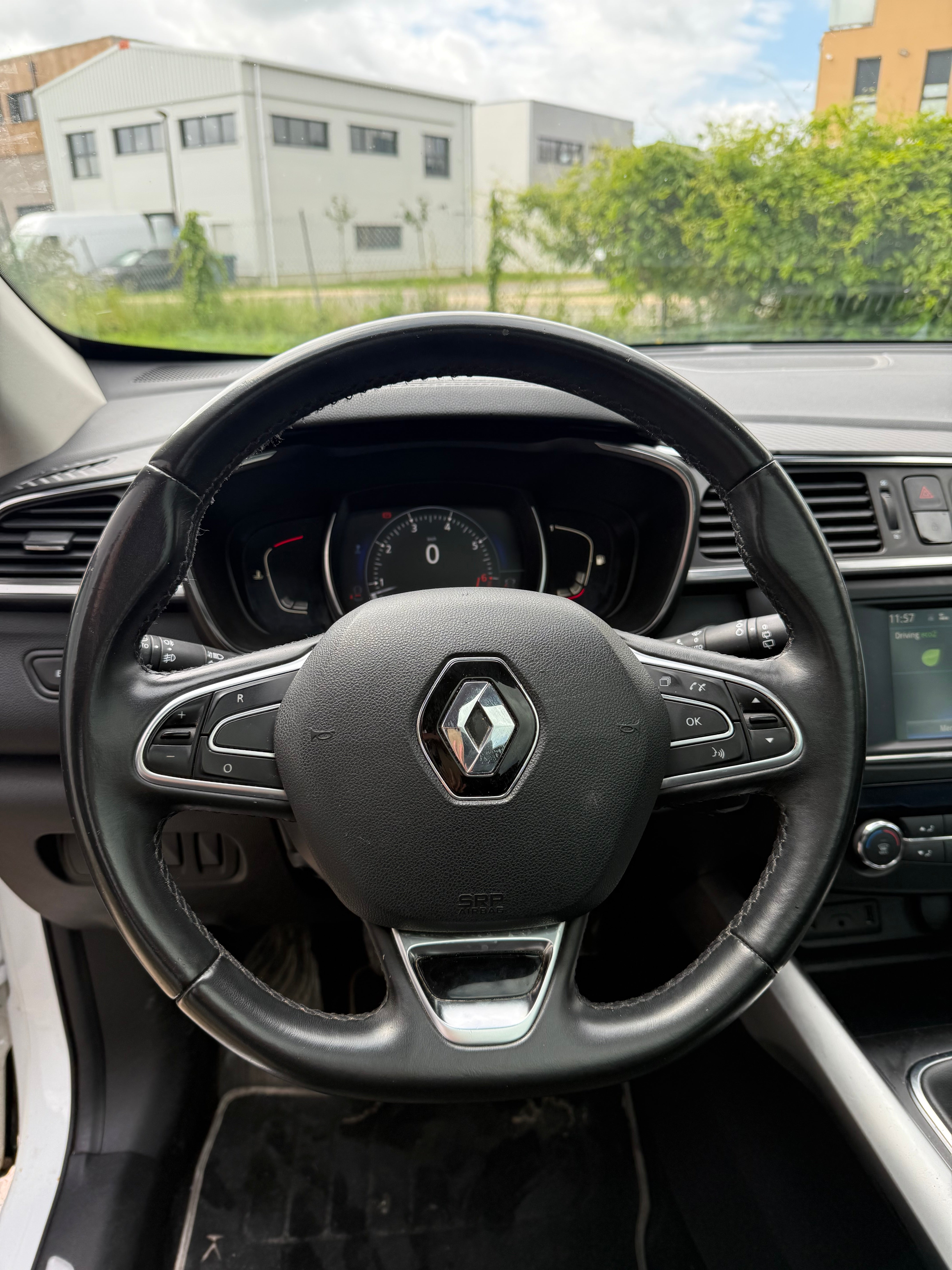 Renault Kadjar 1.2 TCE 130cv ENERGY INTENS Renault Kadjar 1.2 TCE 130cv ENERGY INTENS