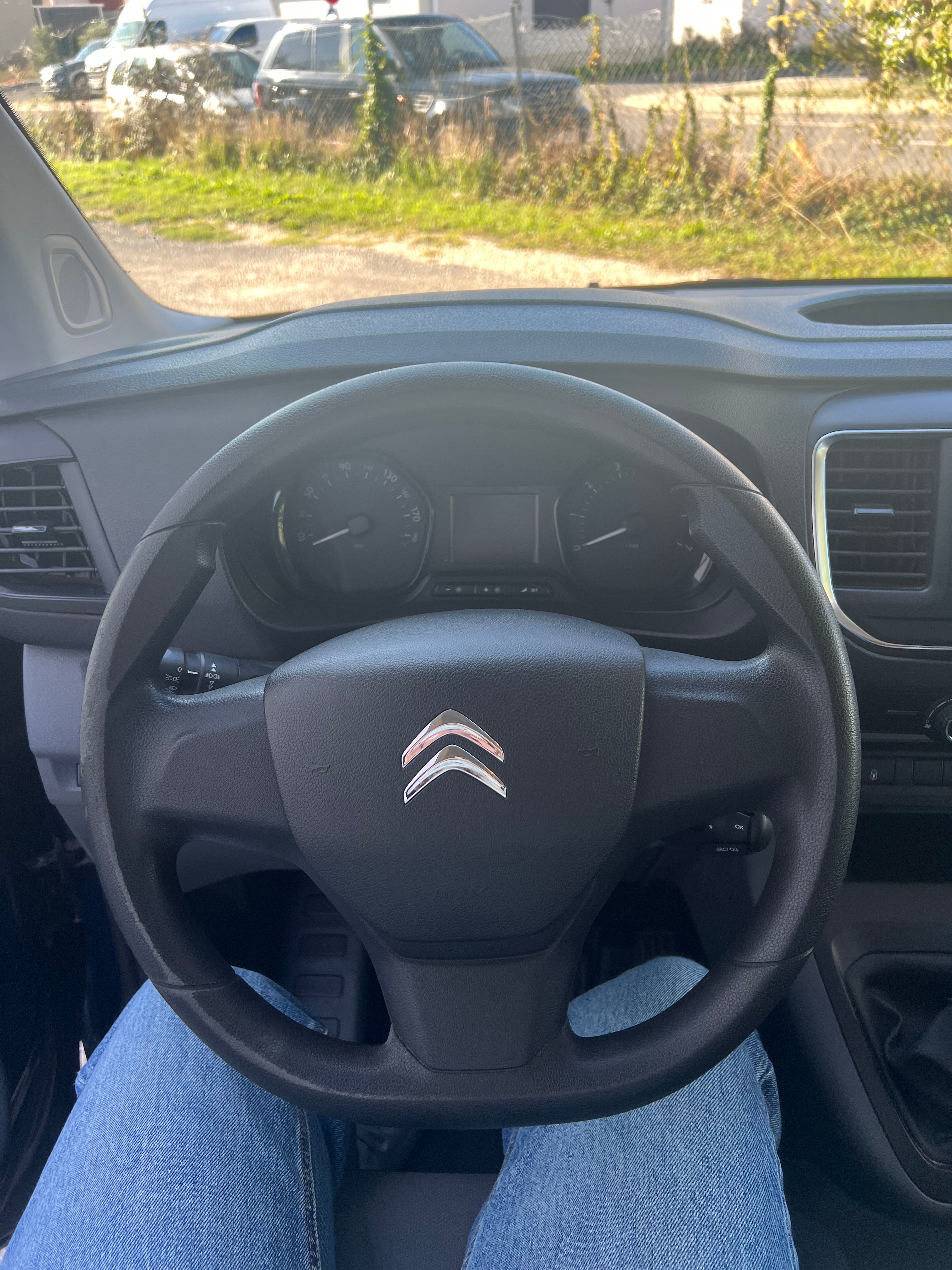 CITROËN JUMPY 1.5 BlueHDI Spacetourer 8 places CITROËN JUMPY 1.5 BlueHDI Spacetourer 8 places